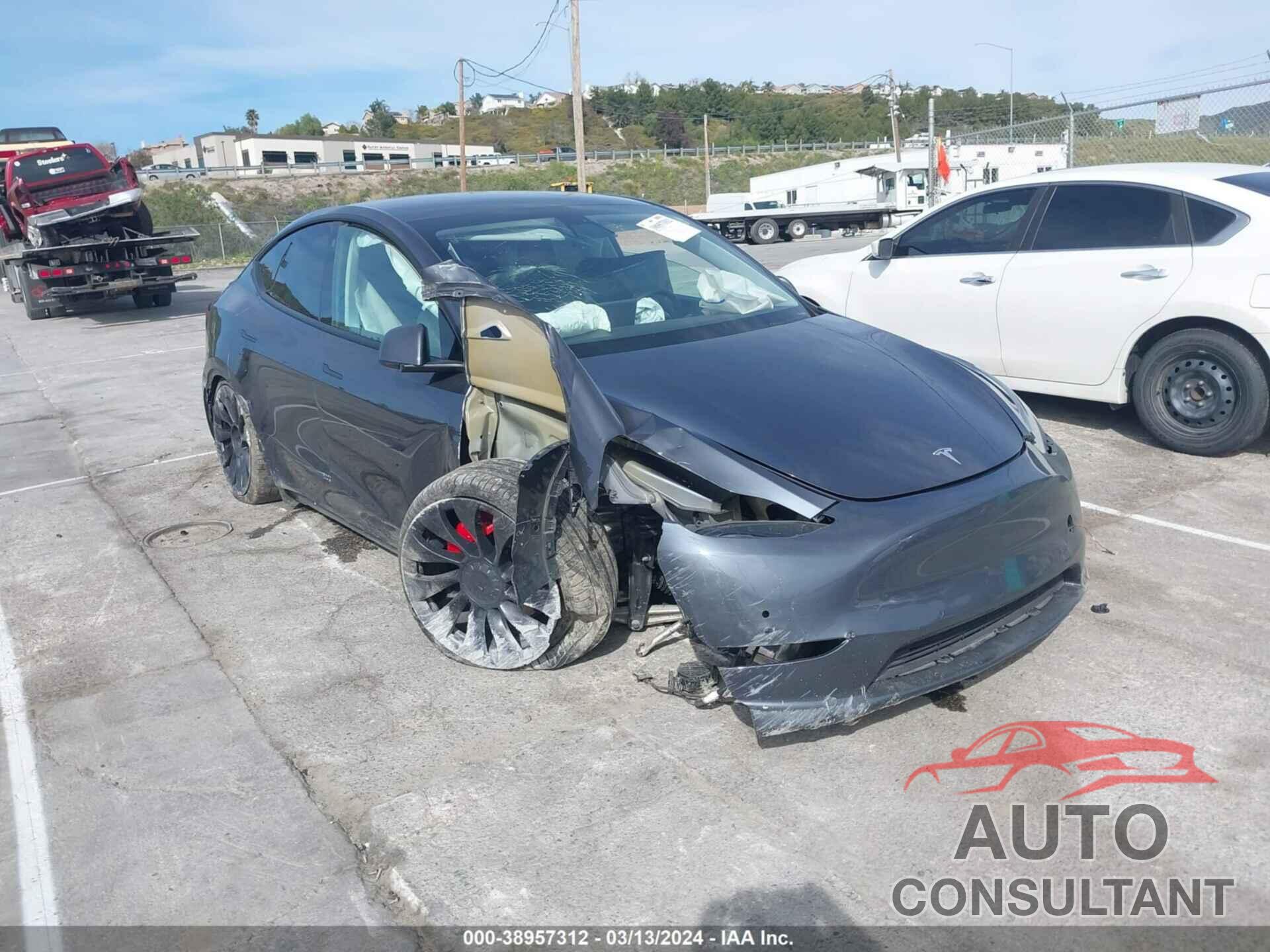 TESLA MODEL Y 2022 - 7SAYGDEF8NF404856