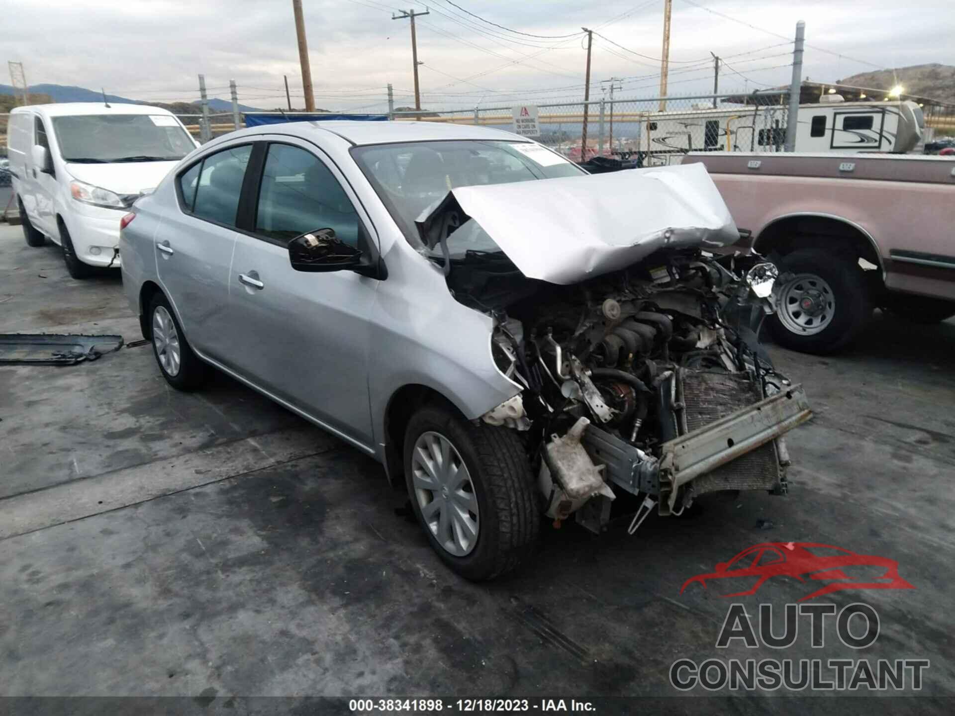 NISSAN VERSA 2017 - 3N1CN7AP9HL893032