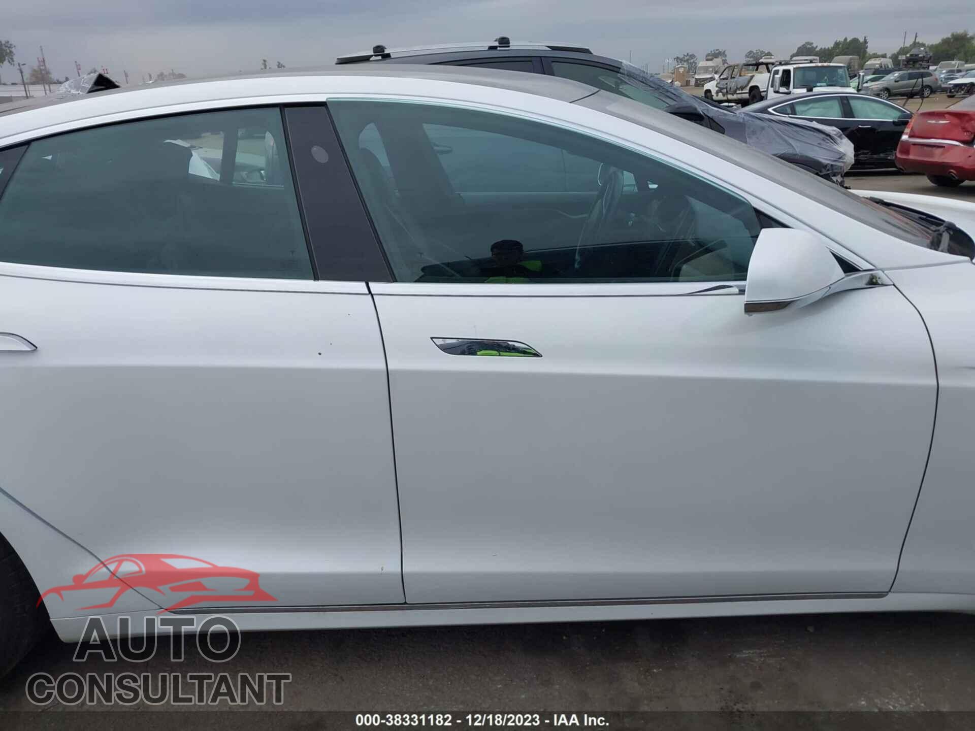 TESLA MODEL S 2020 - 5YJSA1E25LF355371