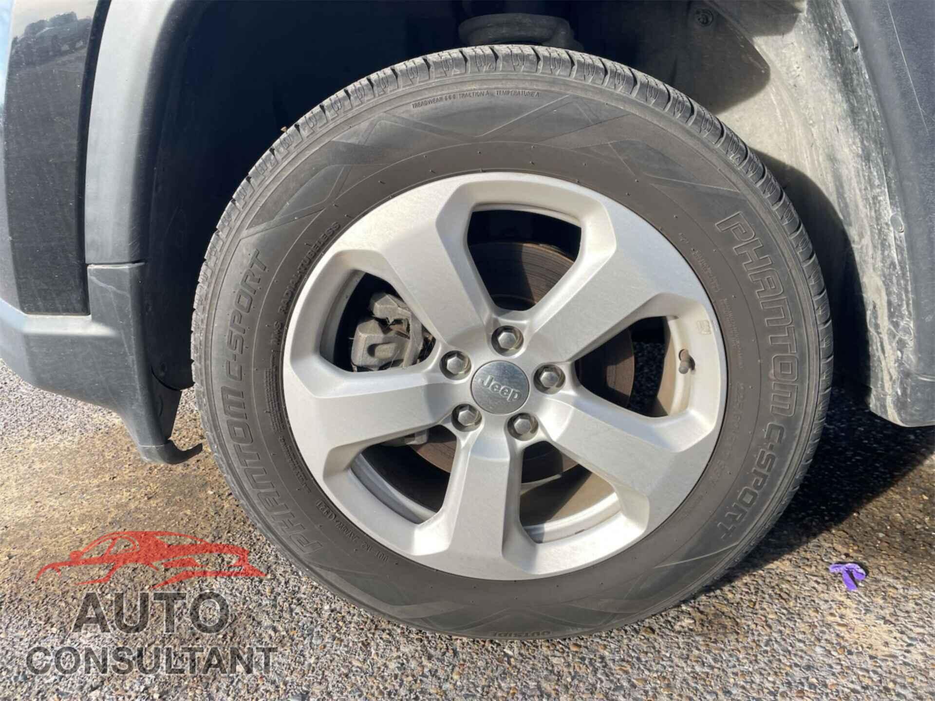 JEEP COMPASS 2019 - 3C4NJDBBXKT659251