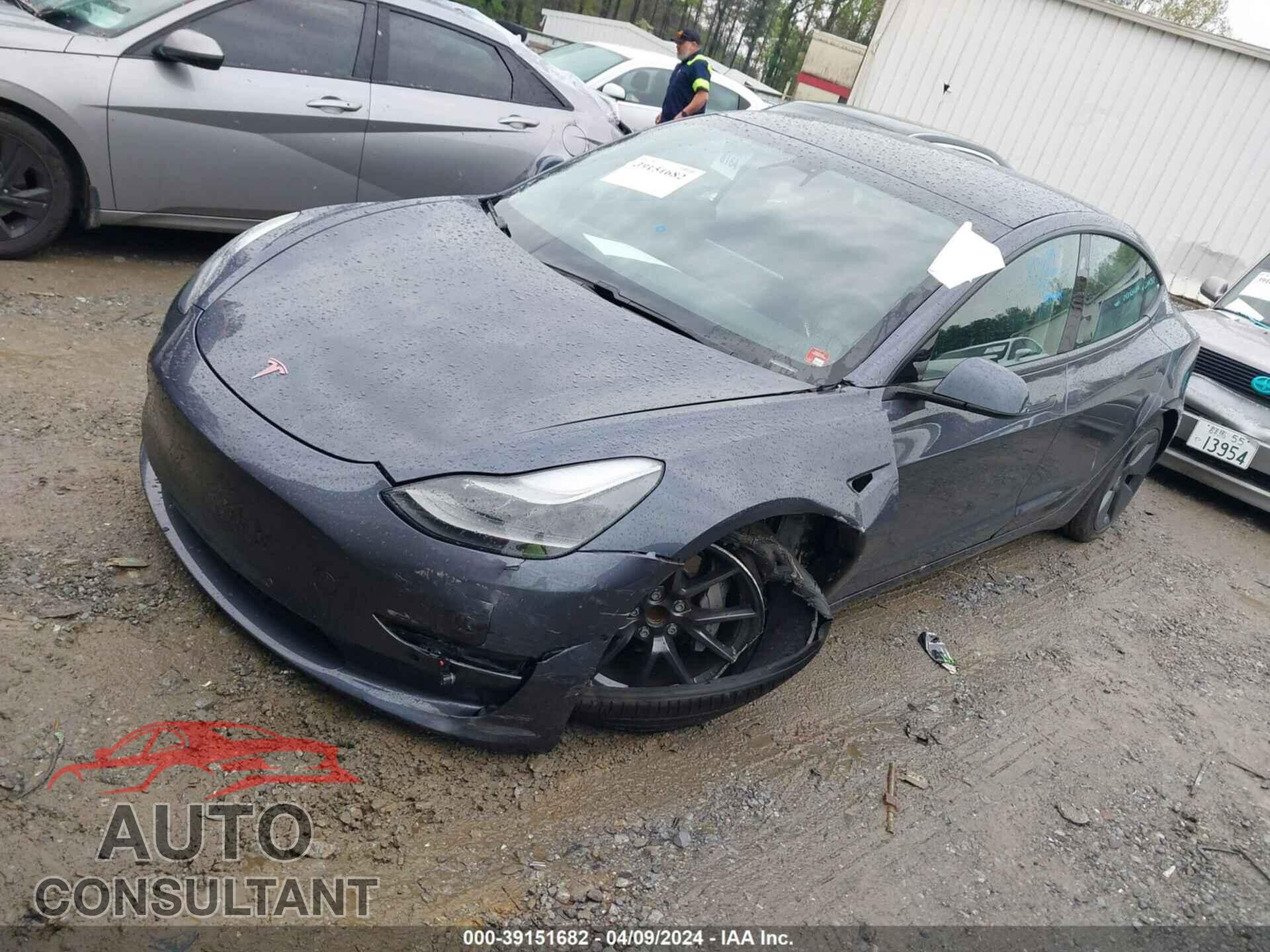 TESLA MODEL 3 2021 - 5YJ3E1EA6MF906120