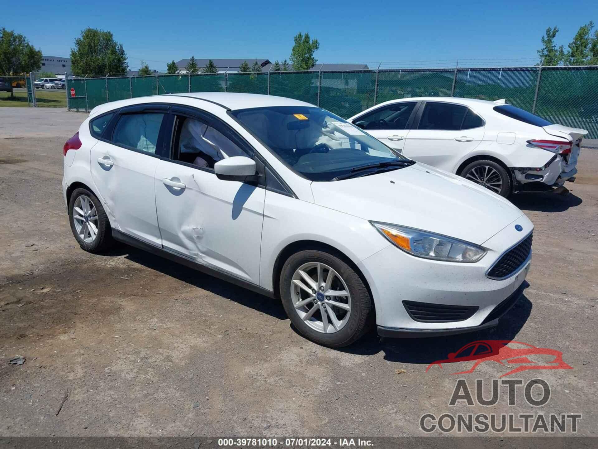 FORD FOCUS 2018 - 1FADP3K21JL242217