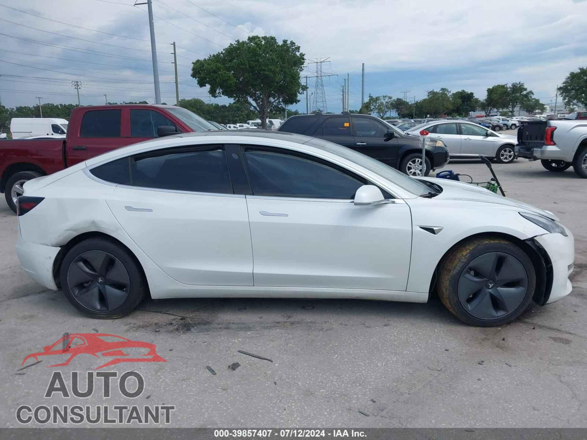 TESLA MODEL 3 2019 - 5YJ3E1EB6KF359548
