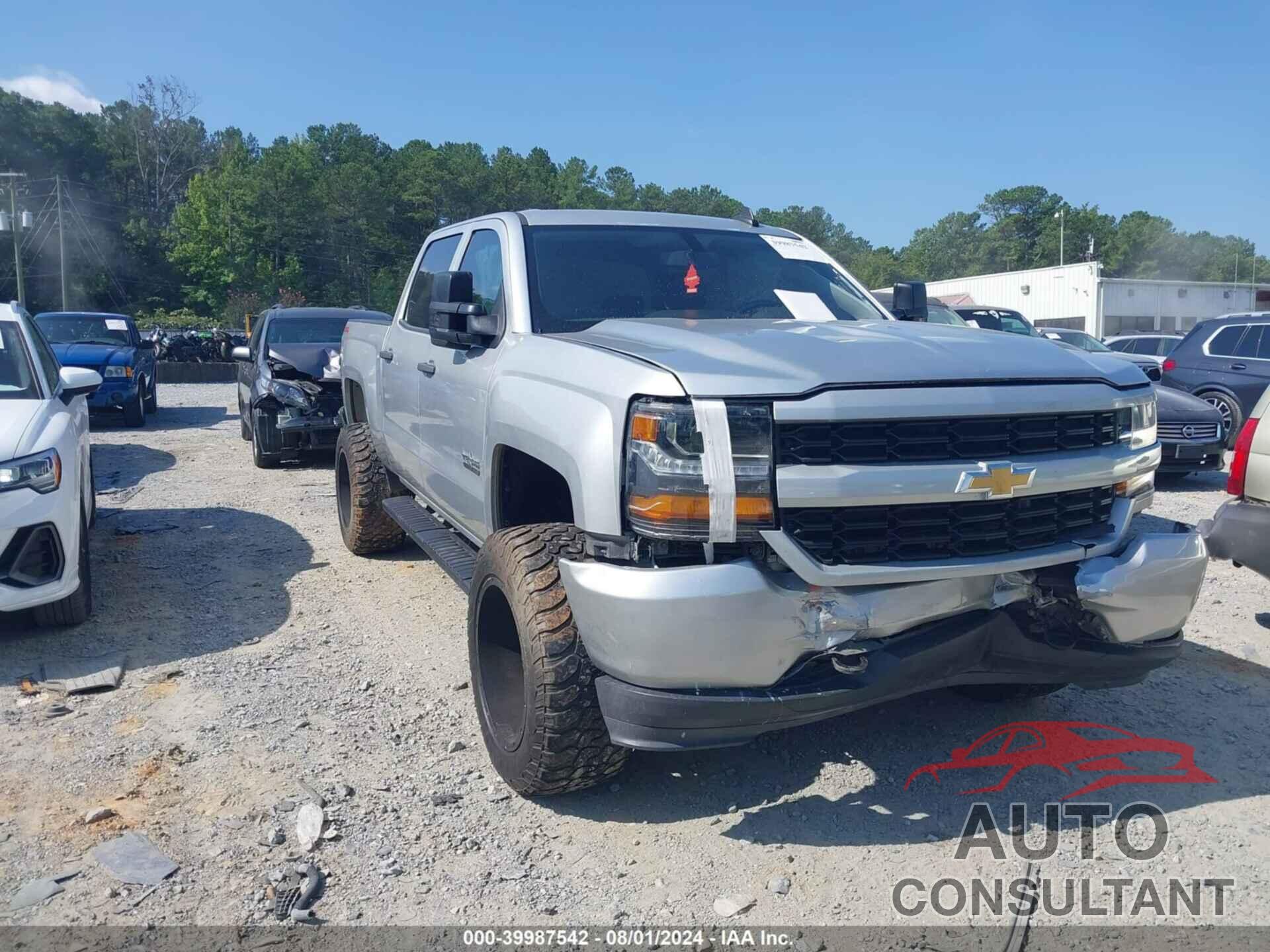 CHEVROLET SILVERADO 1500 2018 - 3GCUKPEC2JG293582