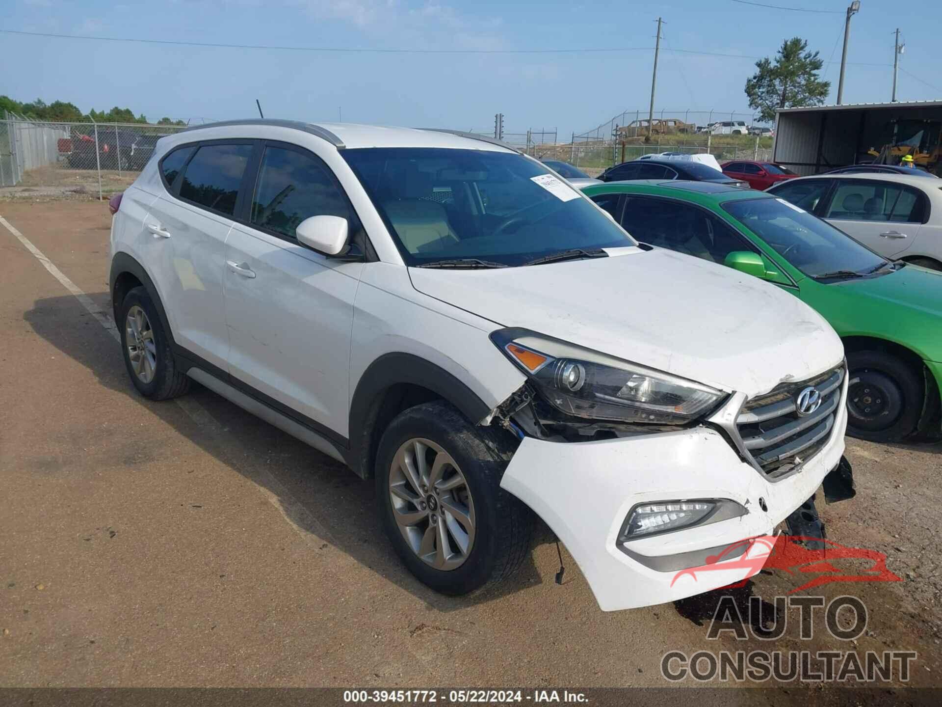 HYUNDAI TUCSON 2017 - KM8J33A49HU471028