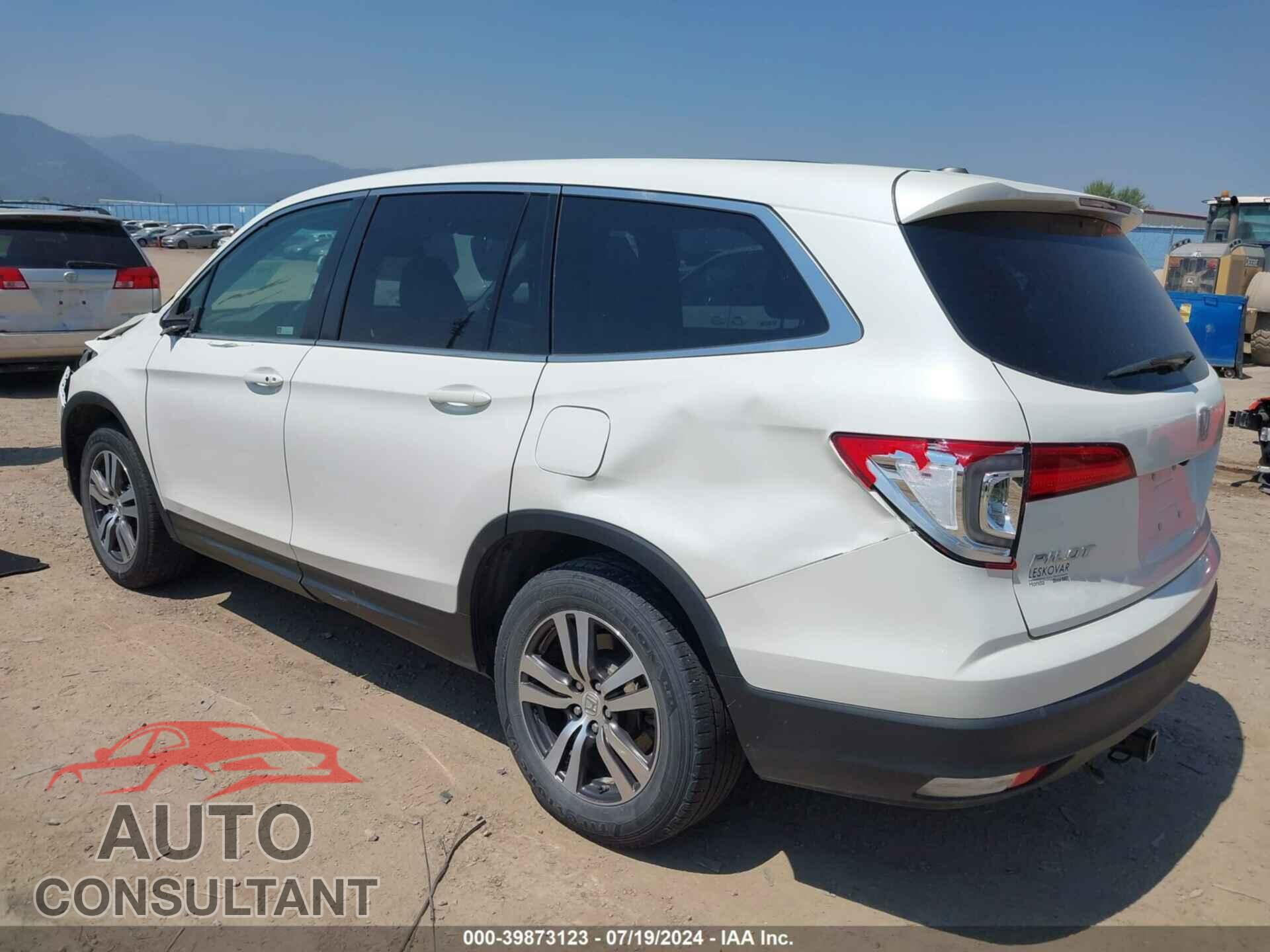 HONDA PILOT 2018 - 5FNYF6H49JB047770