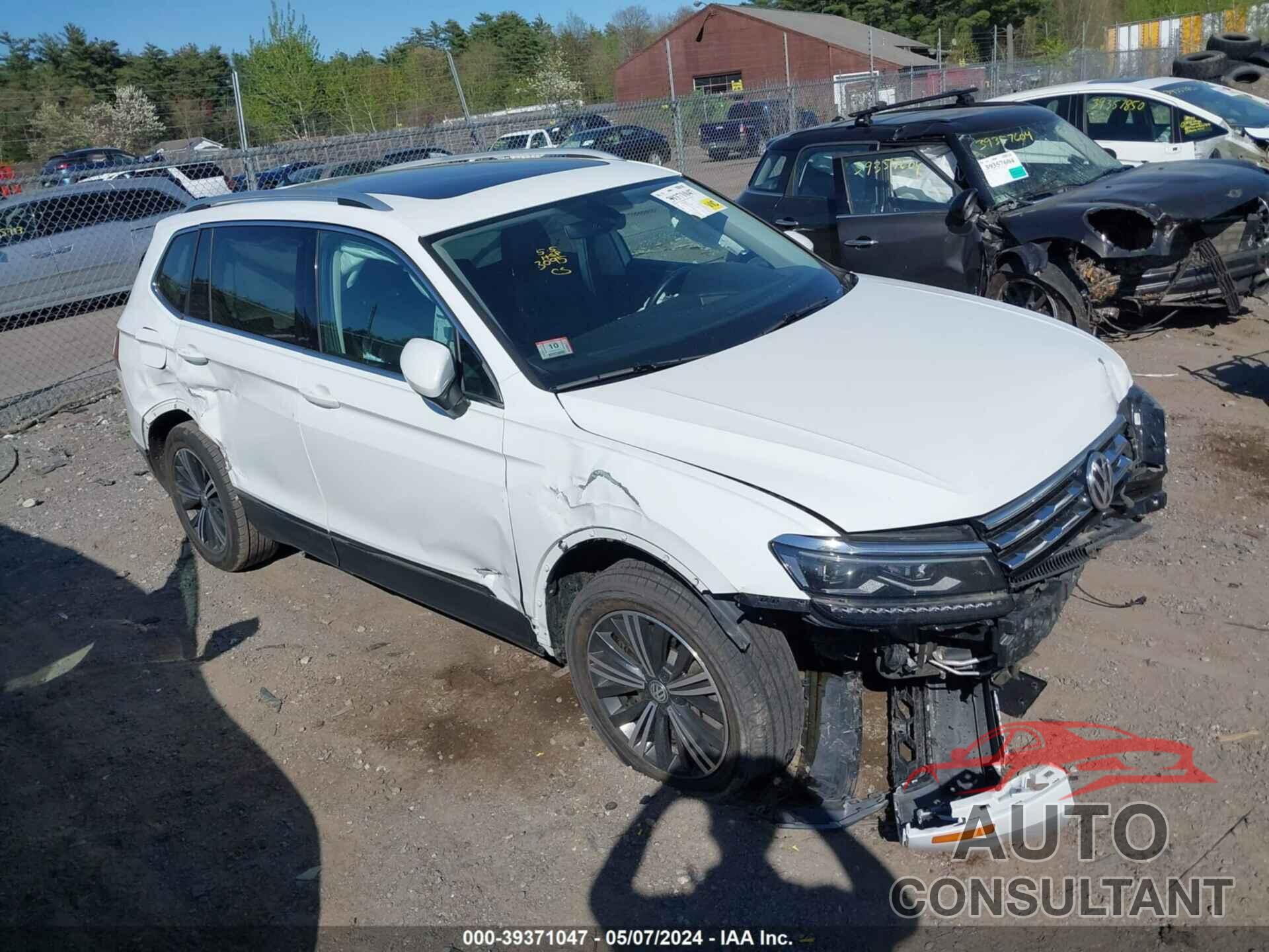 VOLKSWAGEN TIGUAN 2018 - 3VV4B7AX2JM103095