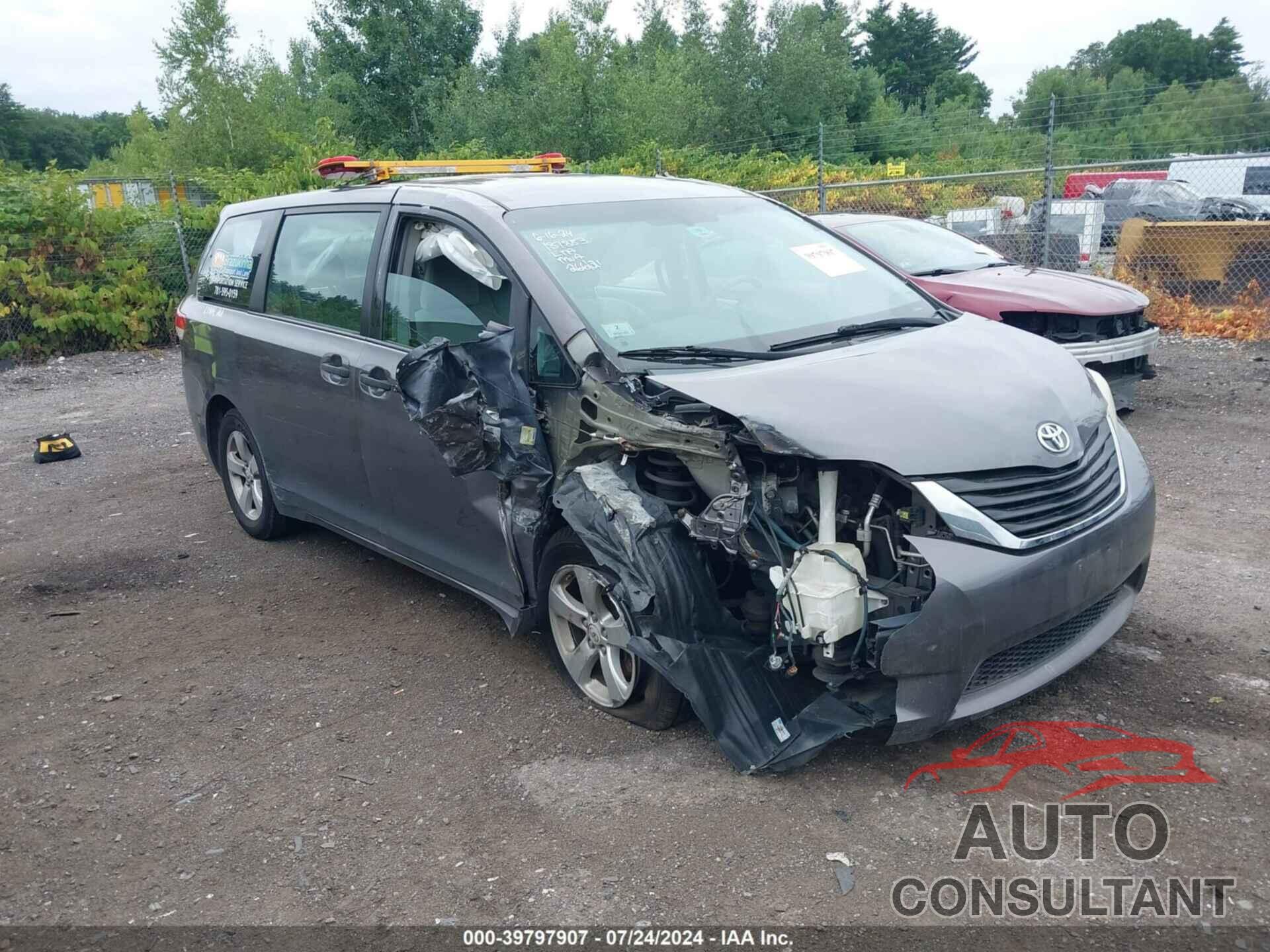 TOYOTA SIENNA 2011 - 5TDZK3DC9BS006967