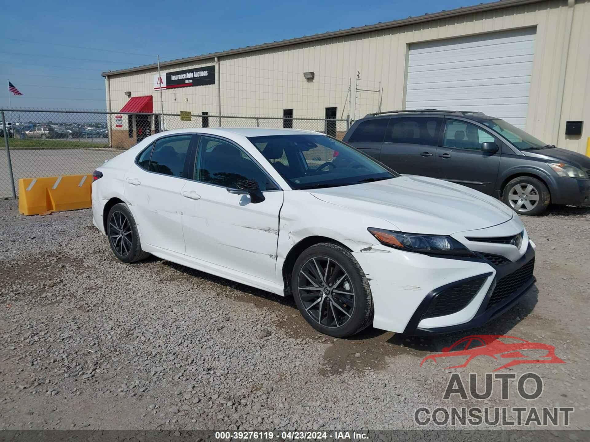 TOYOTA CAMRY 2022 - 4T1G11AK4NU670163