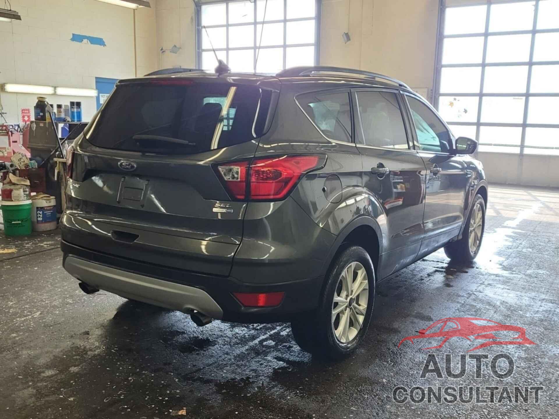 FORD ESCAPE 2019 - 1FMCU9HDXKUA72618