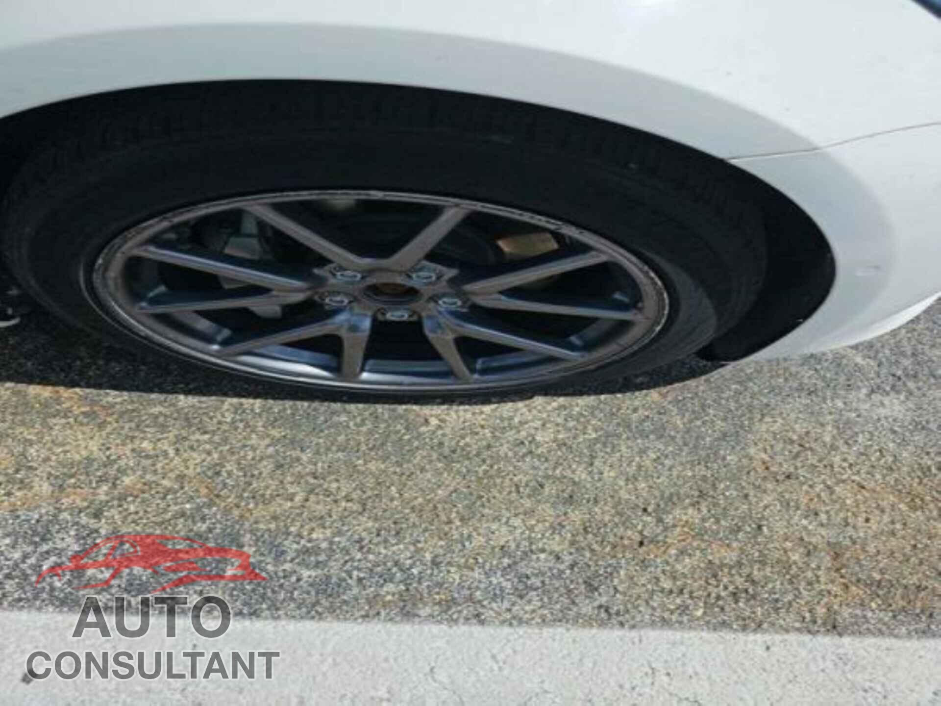 TESLA MODEL 3 2020 - 5YJ3E1EB7LF636807