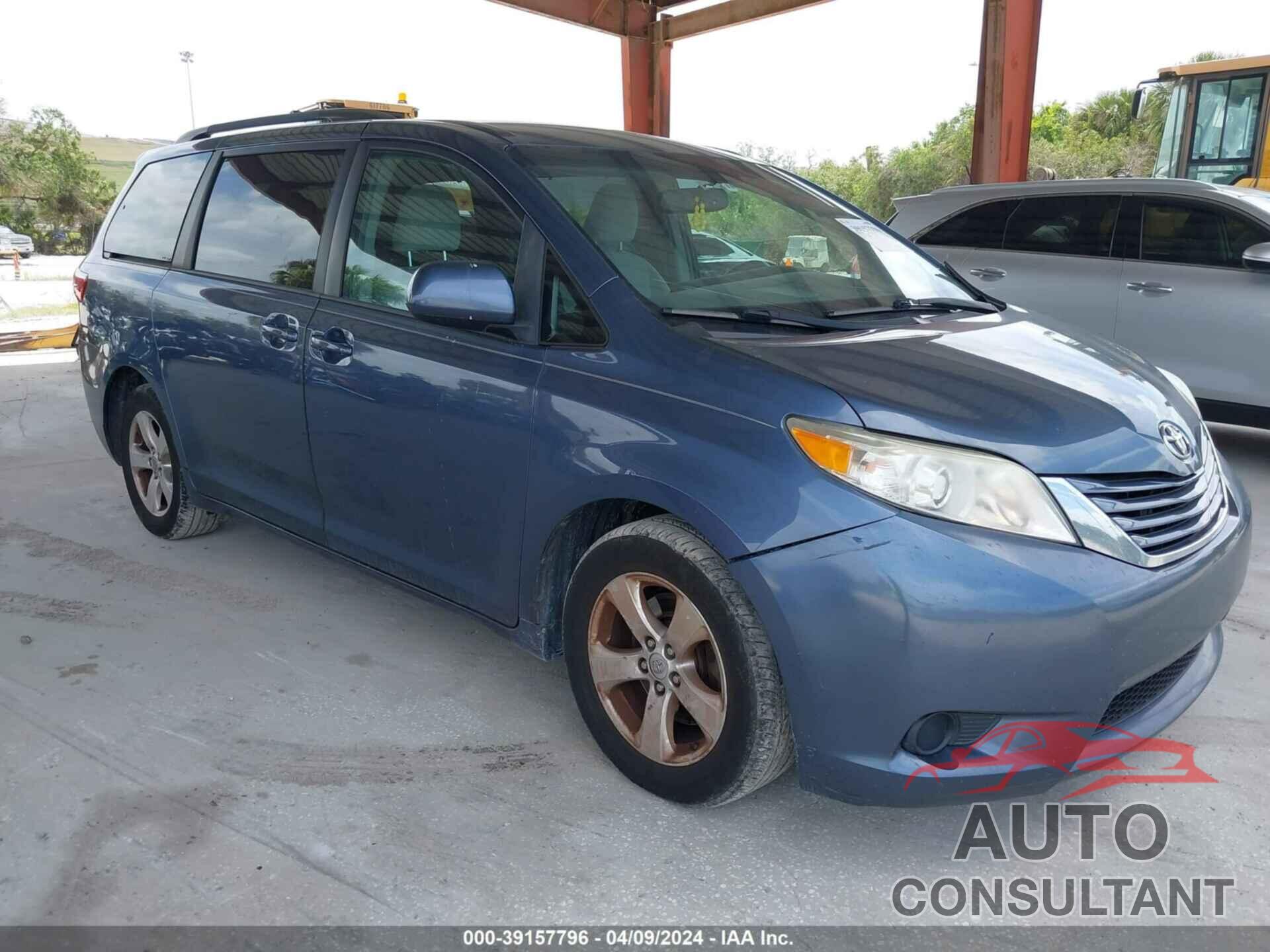 TOYOTA SIENNA 2017 - 5TDKZ3DCXHS834726