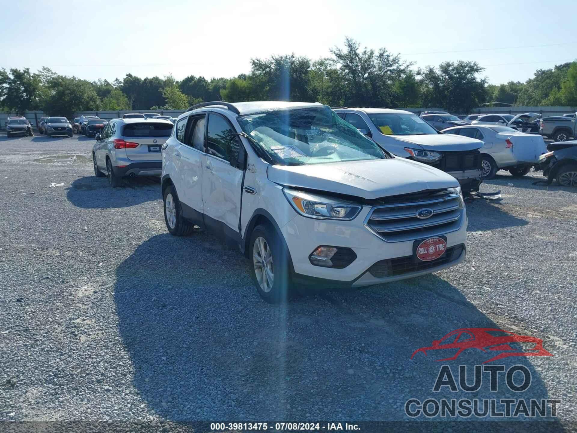 FORD ESCAPE 2018 - 1FMCU0G95JUC63435