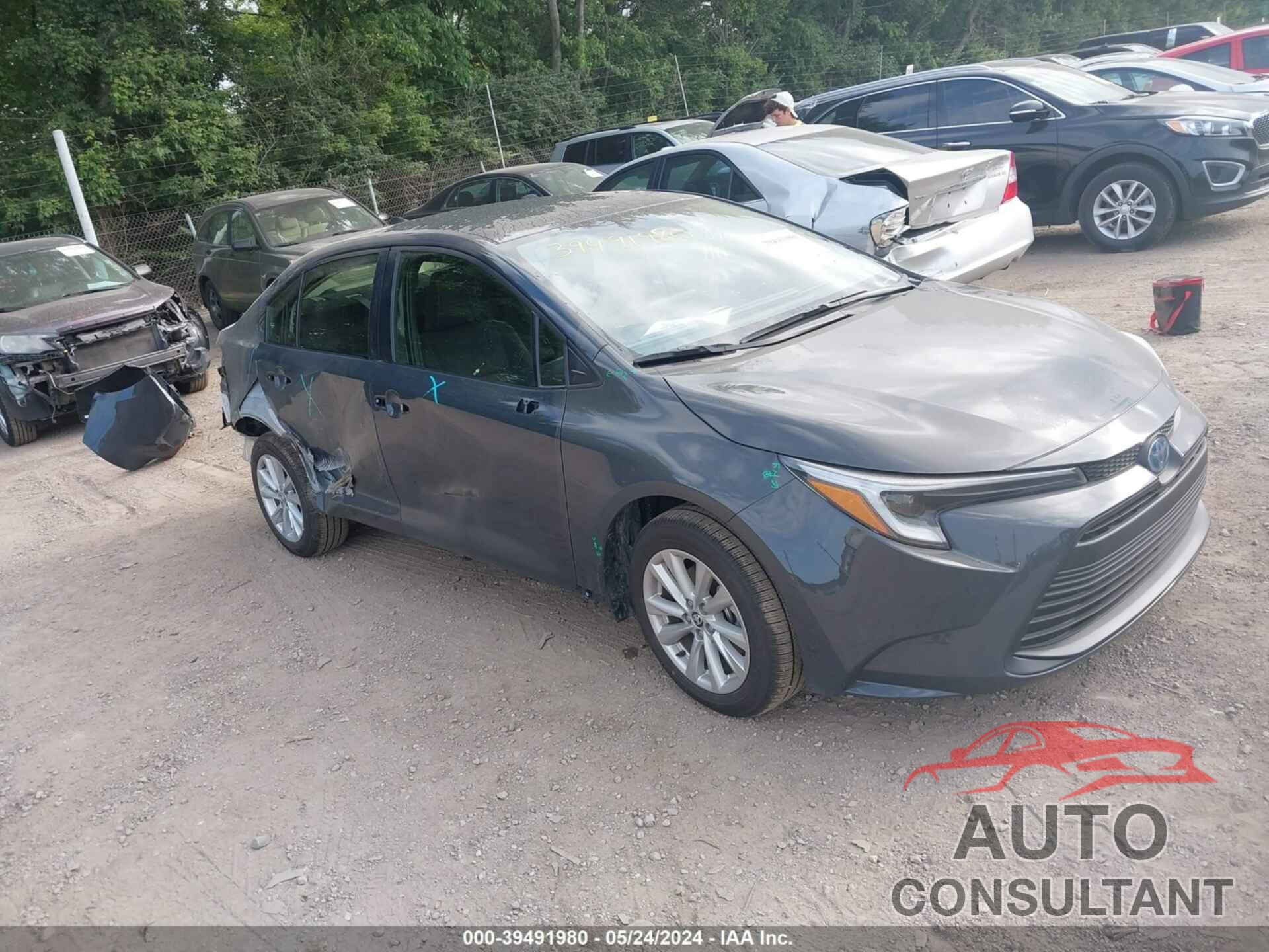 TOYOTA COROLLA 2024 - JTDBCMFE4R3043875