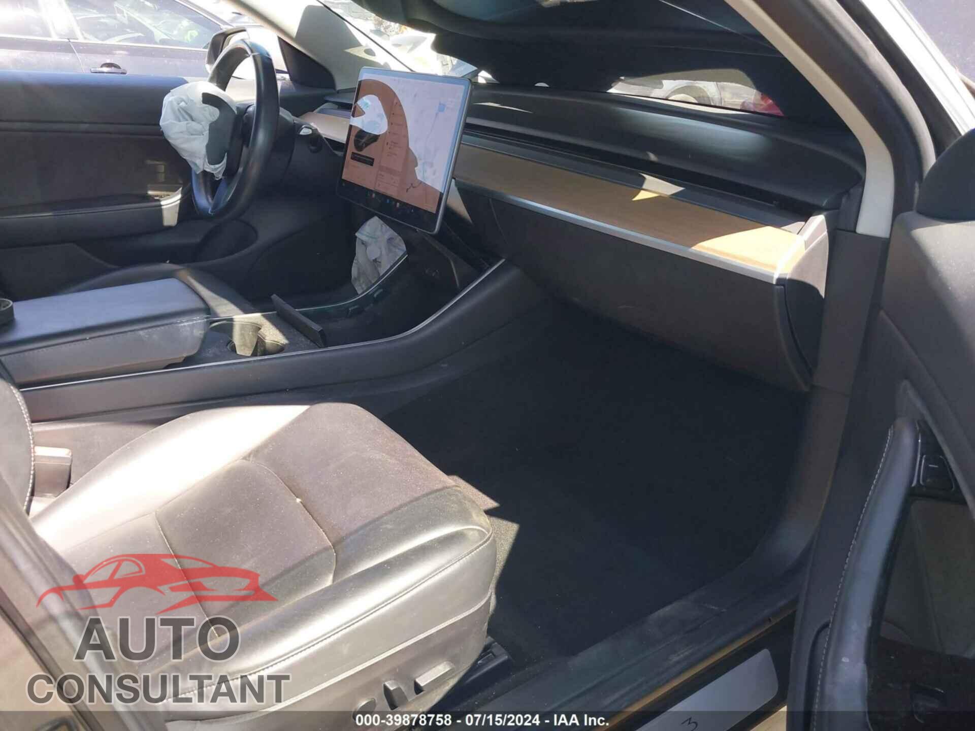 TESLA MODEL 3 2018 - 5YJ3E1EA3JF050612