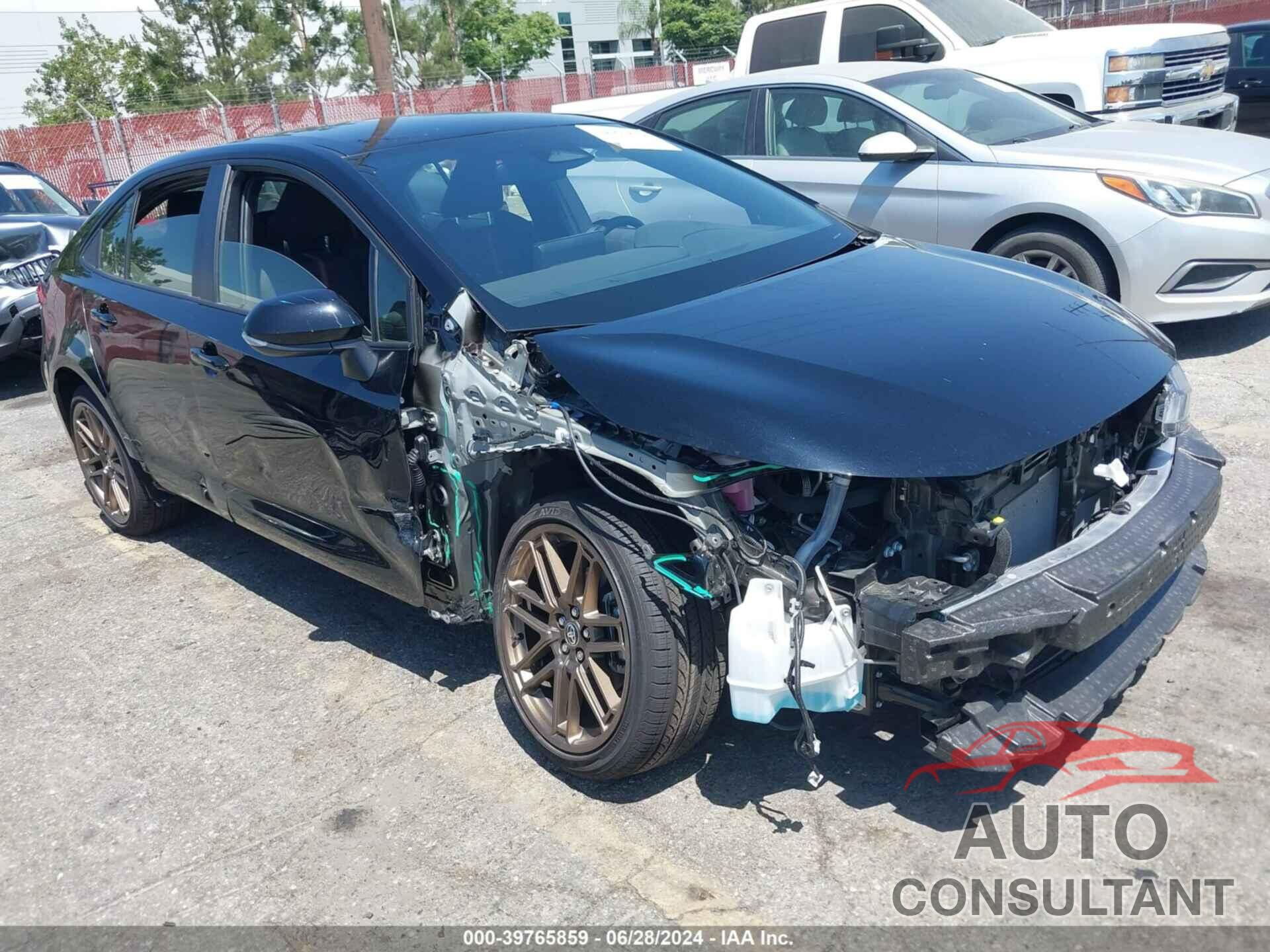 TOYOTA COROLLA 2024 - JTDBCMFEXR3047204