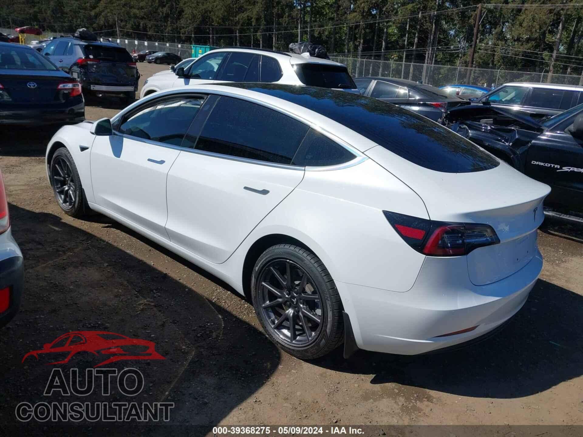 TESLA MODEL 3 2018 - 5YJ3E1EB8JF085400