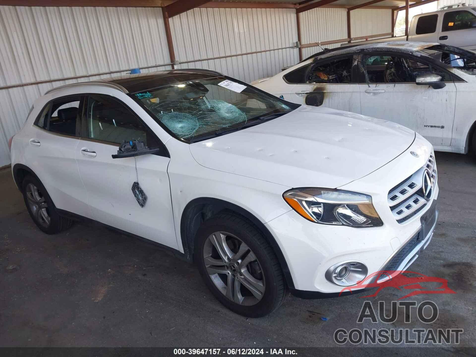 MERCEDES-BENZ GLA 250 2019 - WDCTG4GB4KJ584479