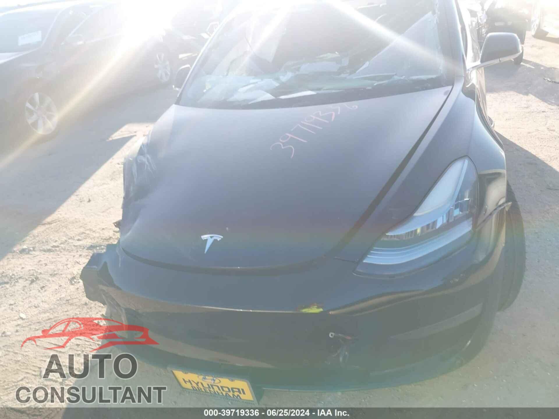 TESLA MODEL 3 2019 - 5YJ3E1EA2KF409899