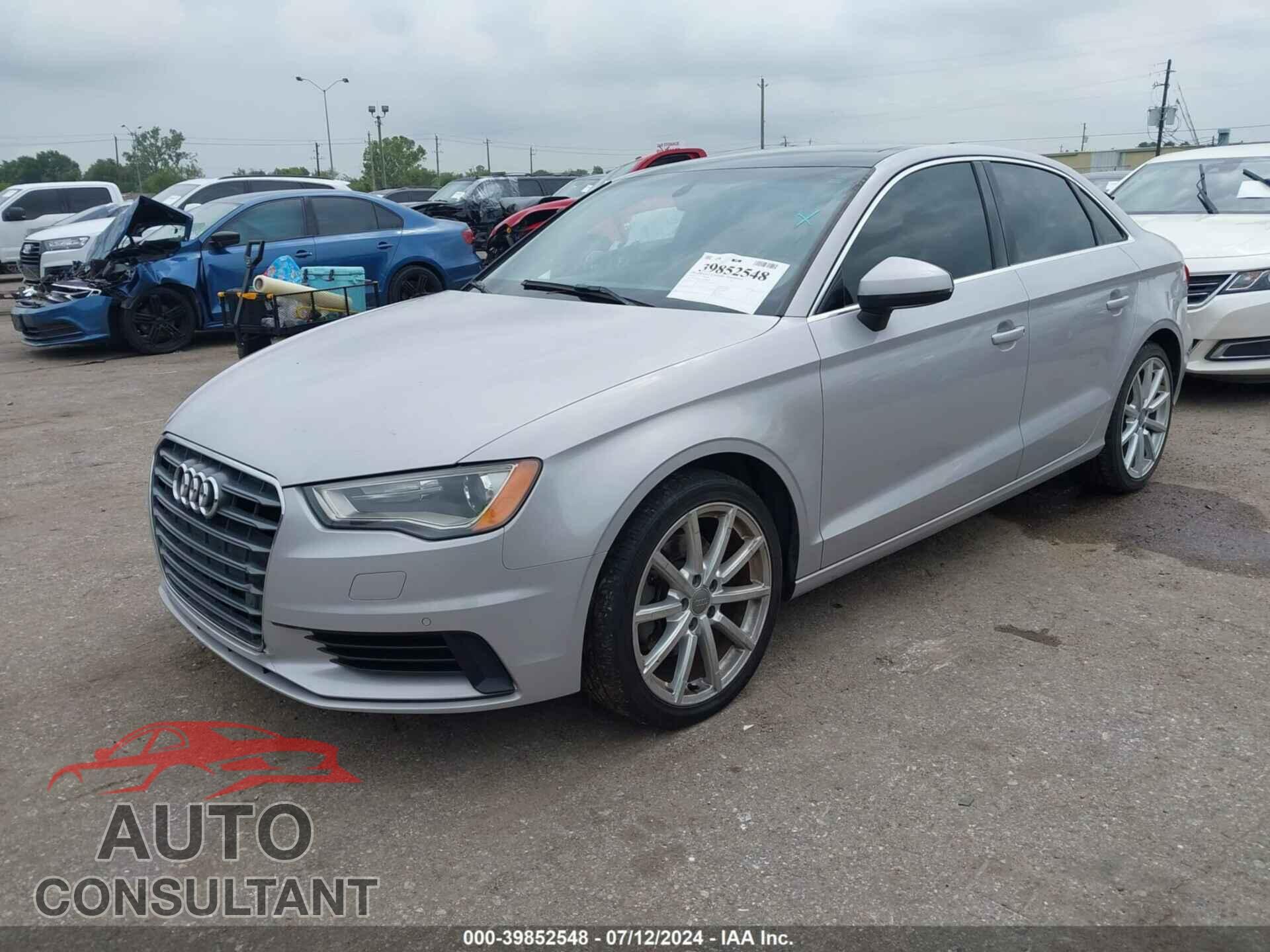 AUDI A3 2016 - WAUC7GFF2G1094879