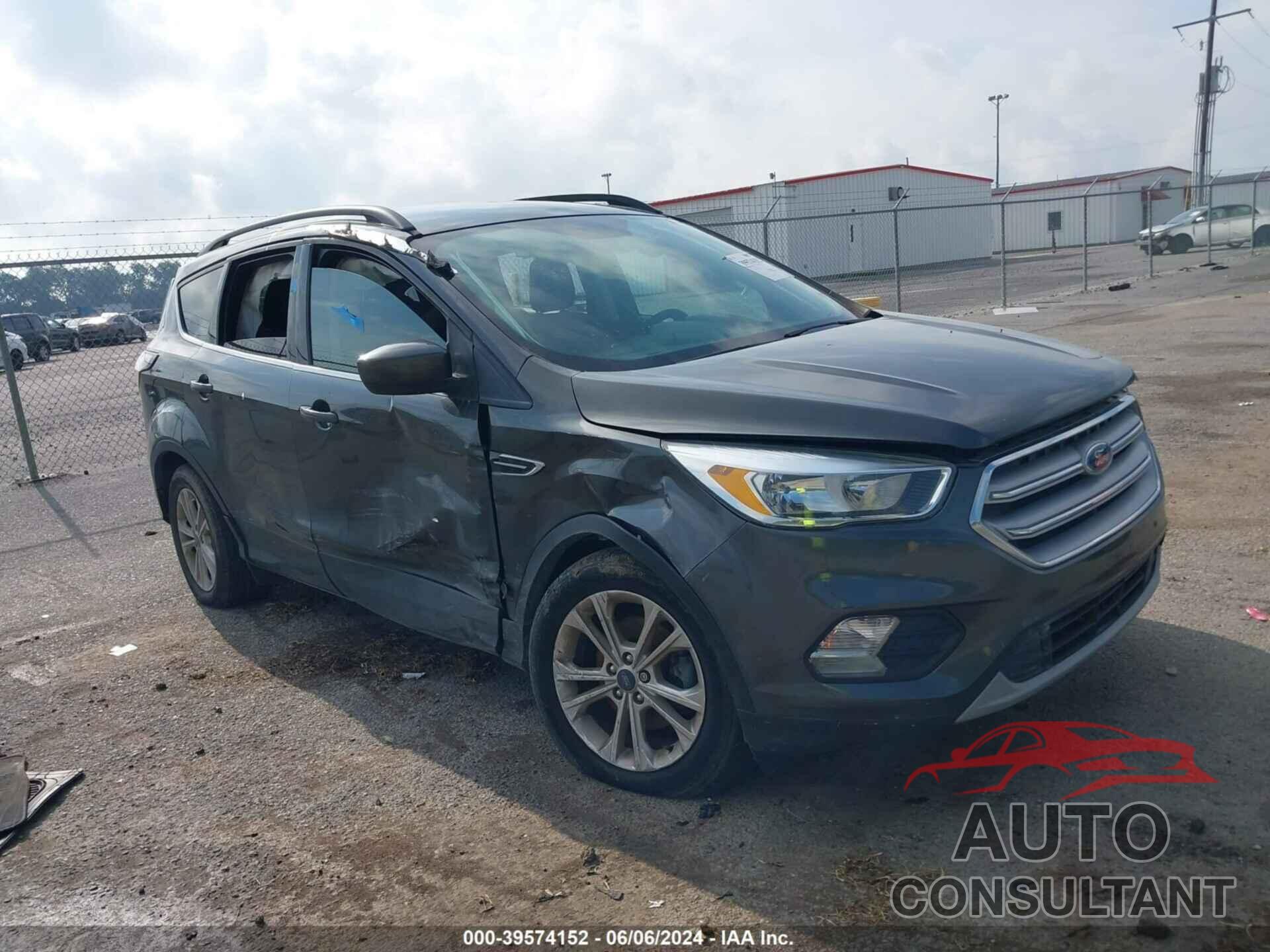 FORD ESCAPE 2018 - 1FMCU0GD8JUA79336