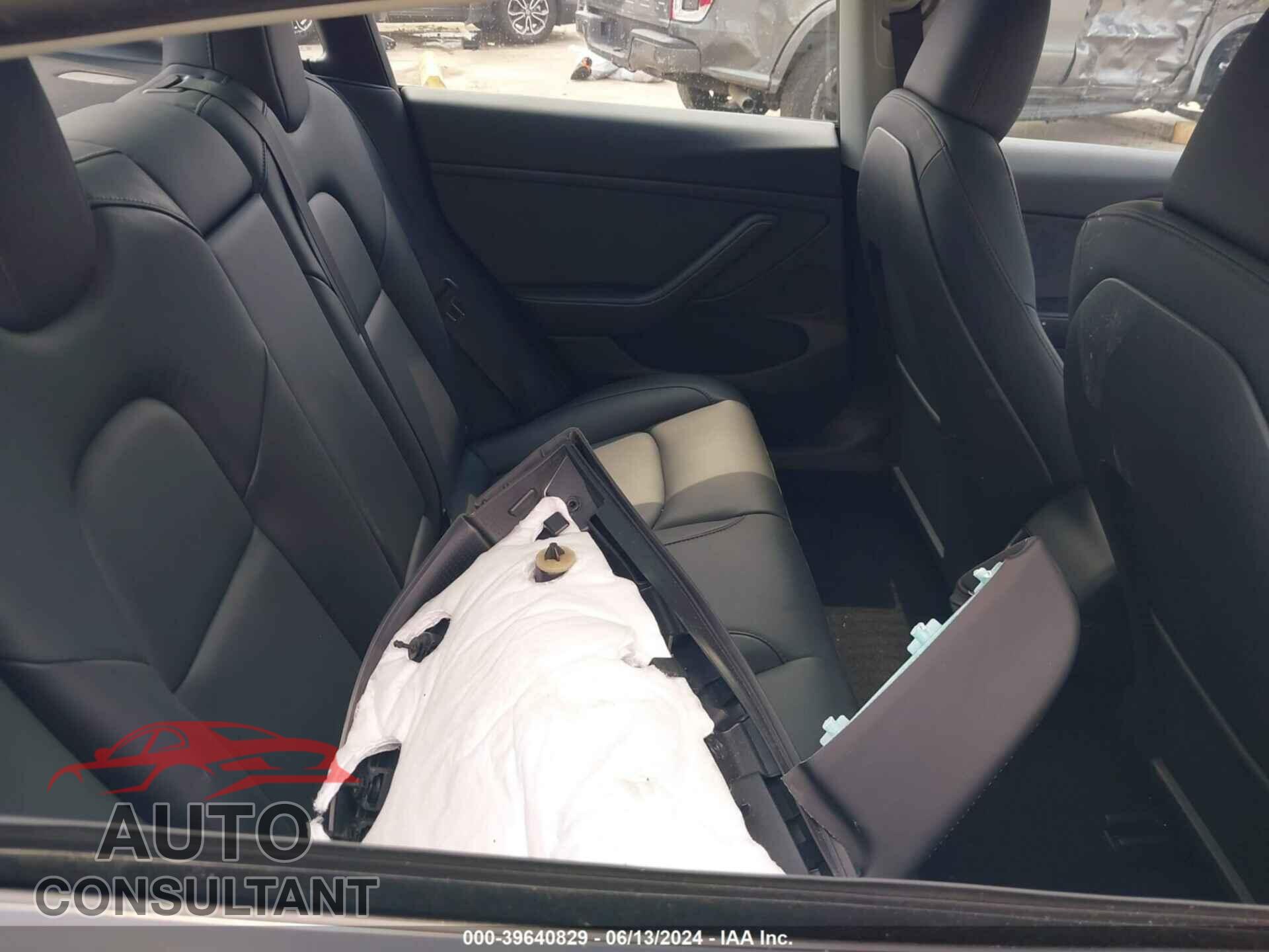 TESLA MODEL 3 2023 - 5YJ3E1EA9PF709351