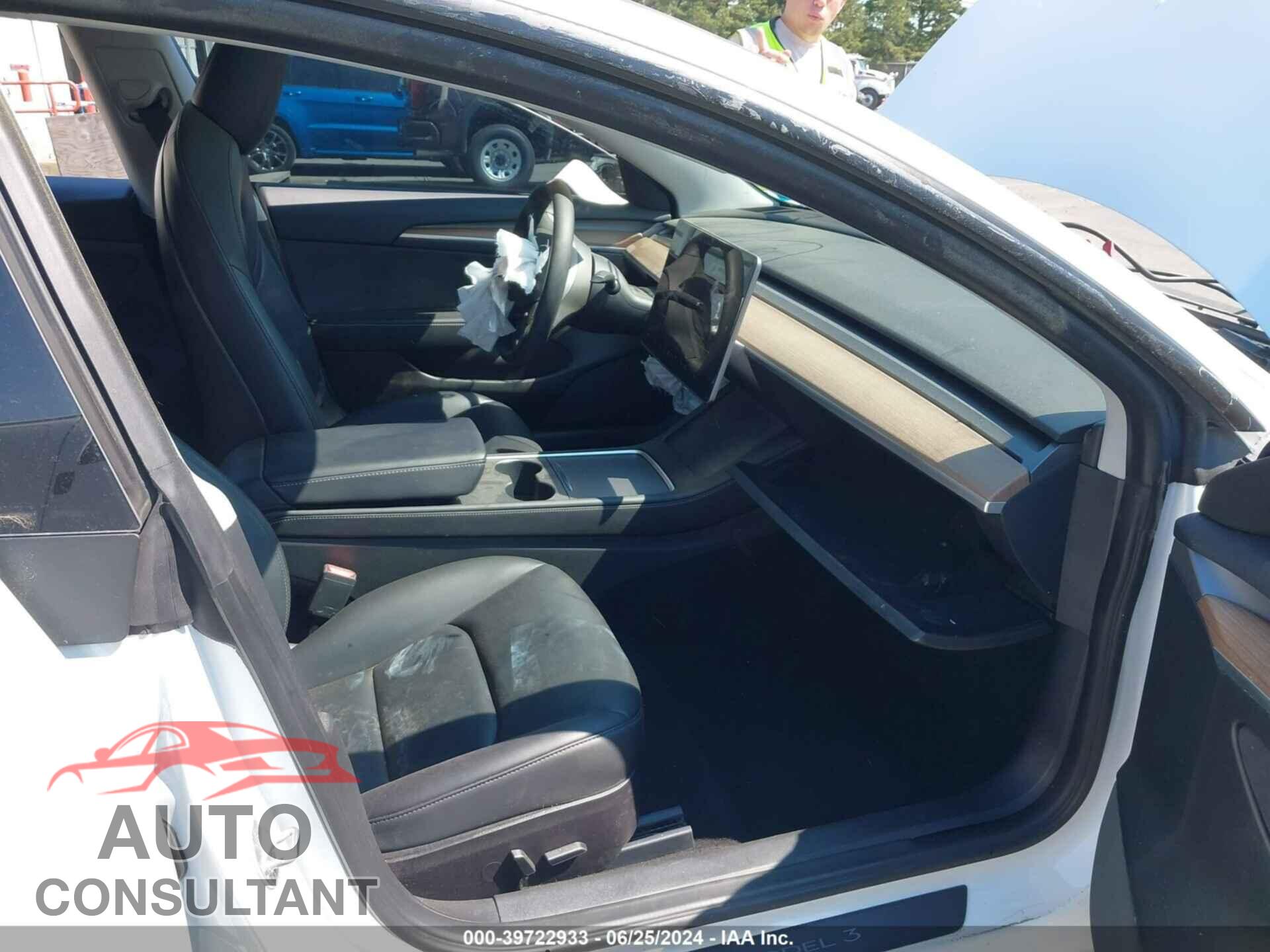 TESLA MODEL 3 2021 - 5YJ3E1EA5MF090825