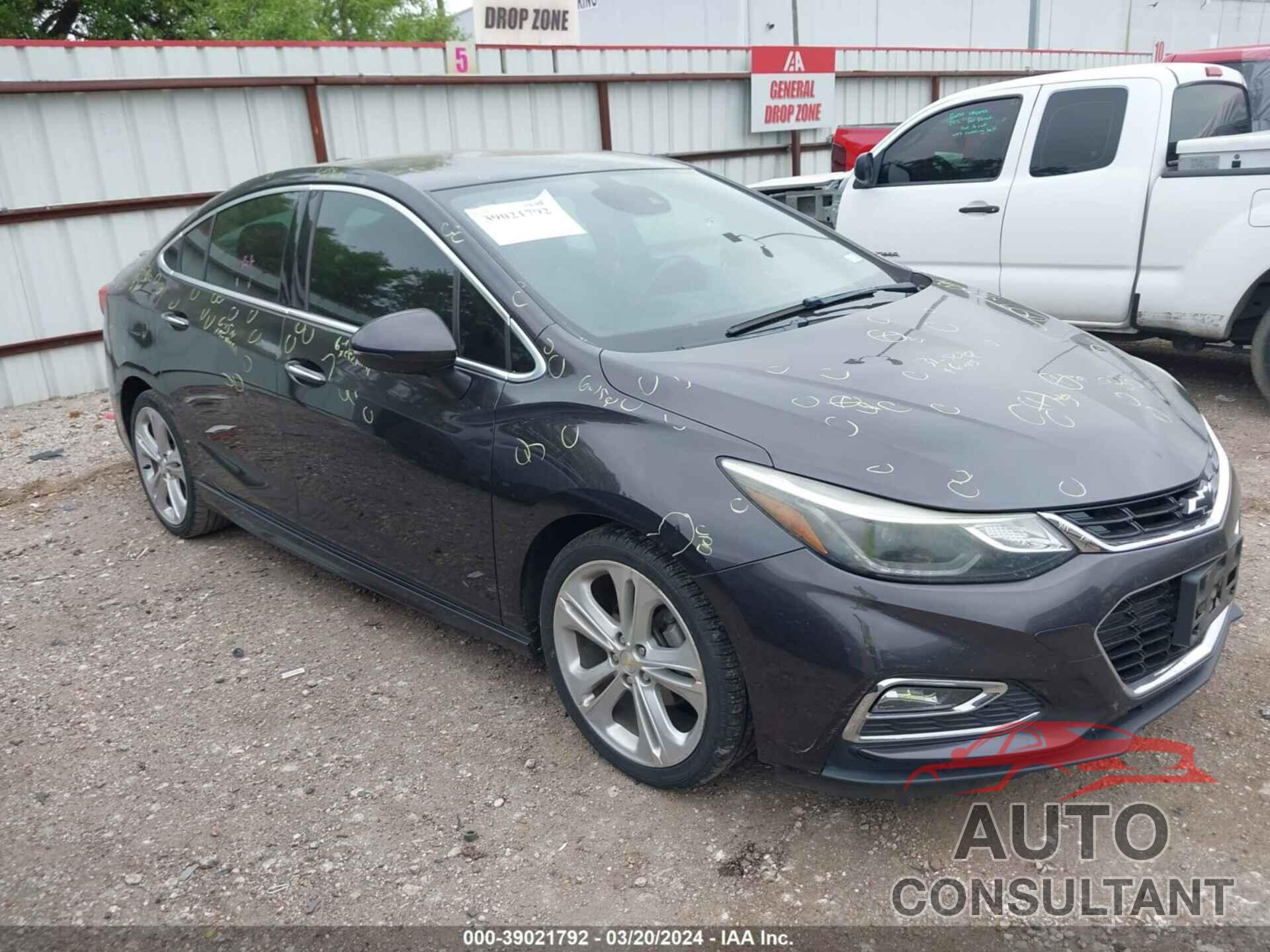 CHEVROLET CRUZE 2017 - 1G1BF5SM2H7107583