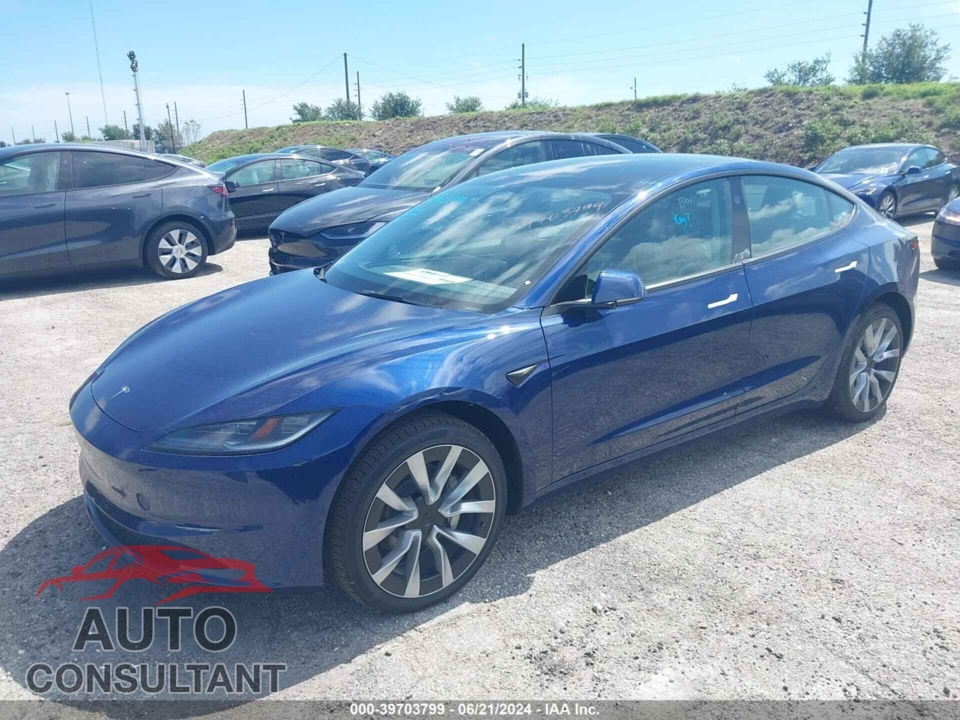 TESLA MODEL 3 2024 - 5YJ3E1EA0RF749448