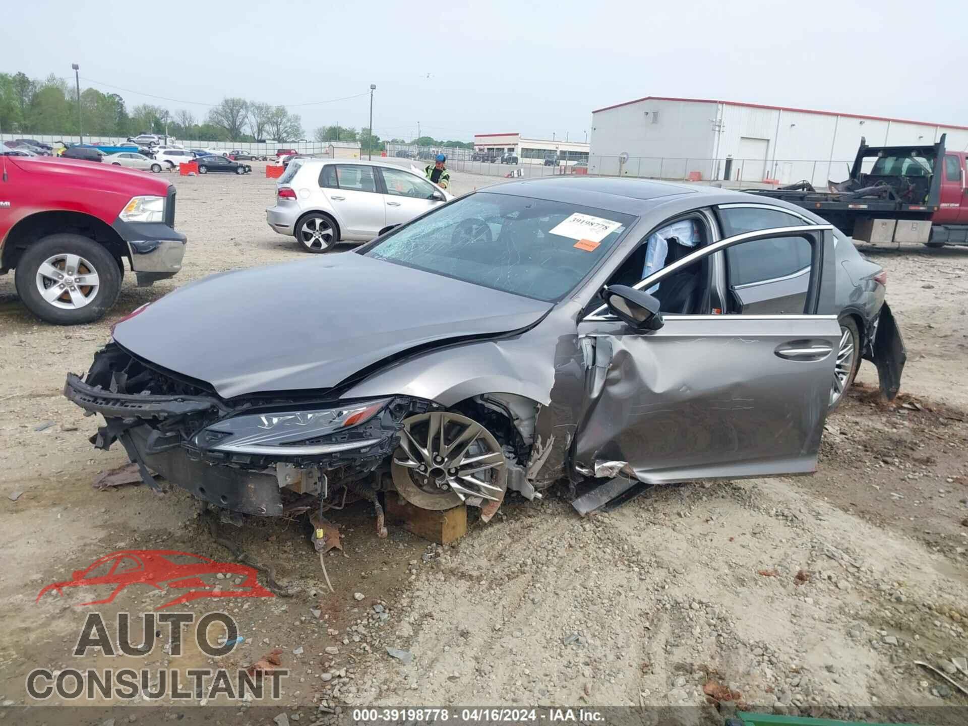 LEXUS LS 500 2018 - JTHB51FF8J5001590