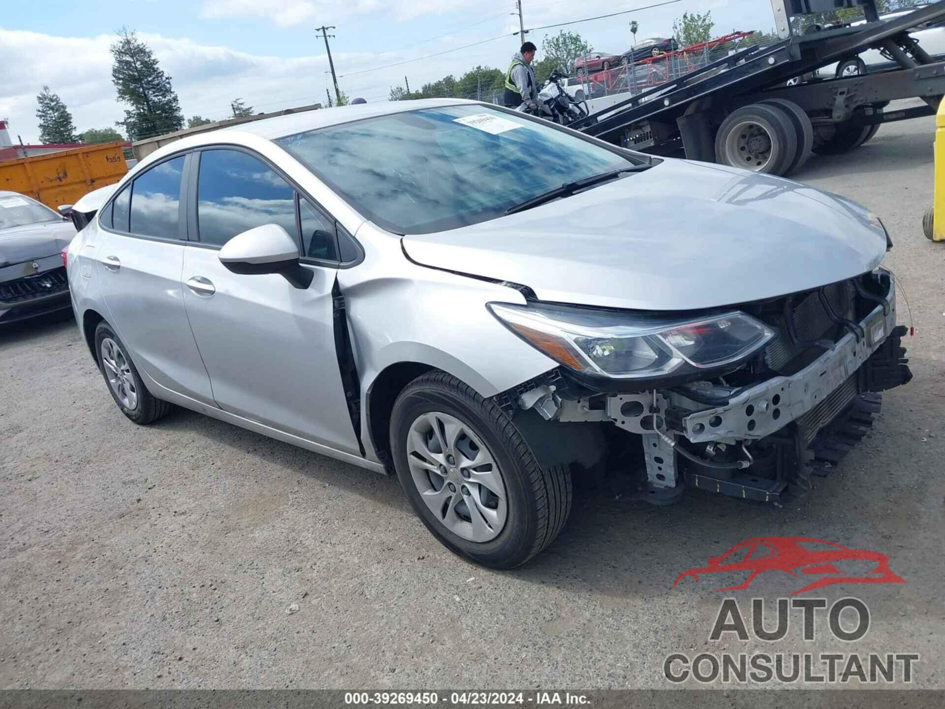 CHEVROLET CRUZE 2019 - 1G1BC5SM8K7147005