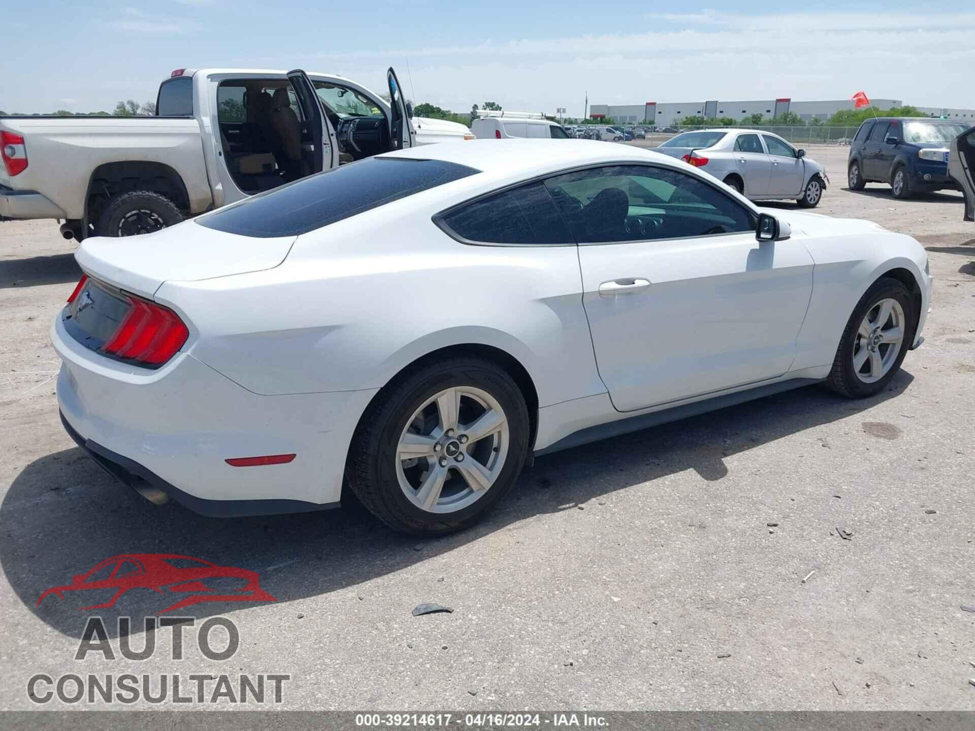 FORD MUSTANG 2018 - 1FA6P8TH9J5184063