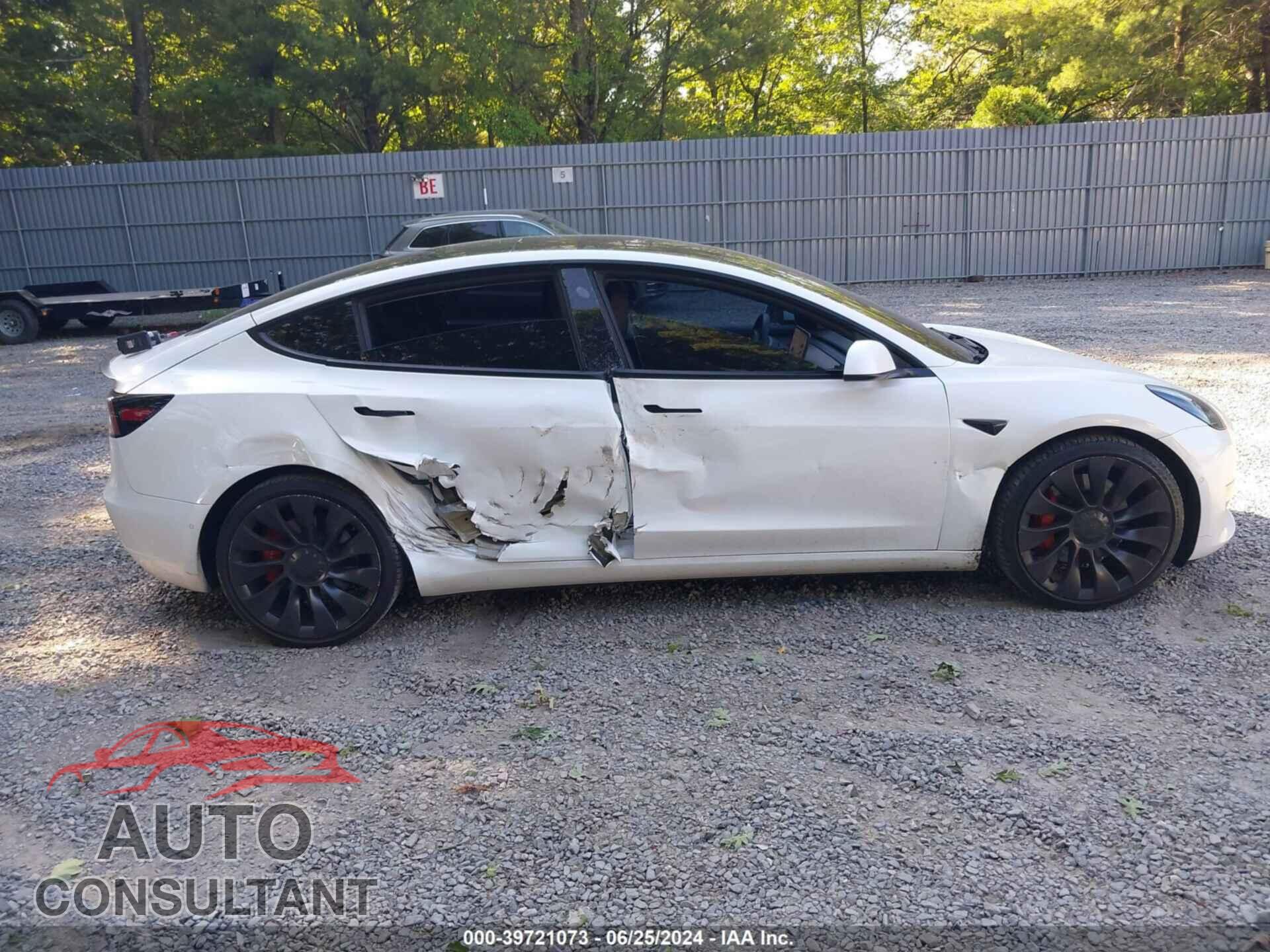 TESLA MODEL 3 2022 - 5YJ3E1EC1NF165362