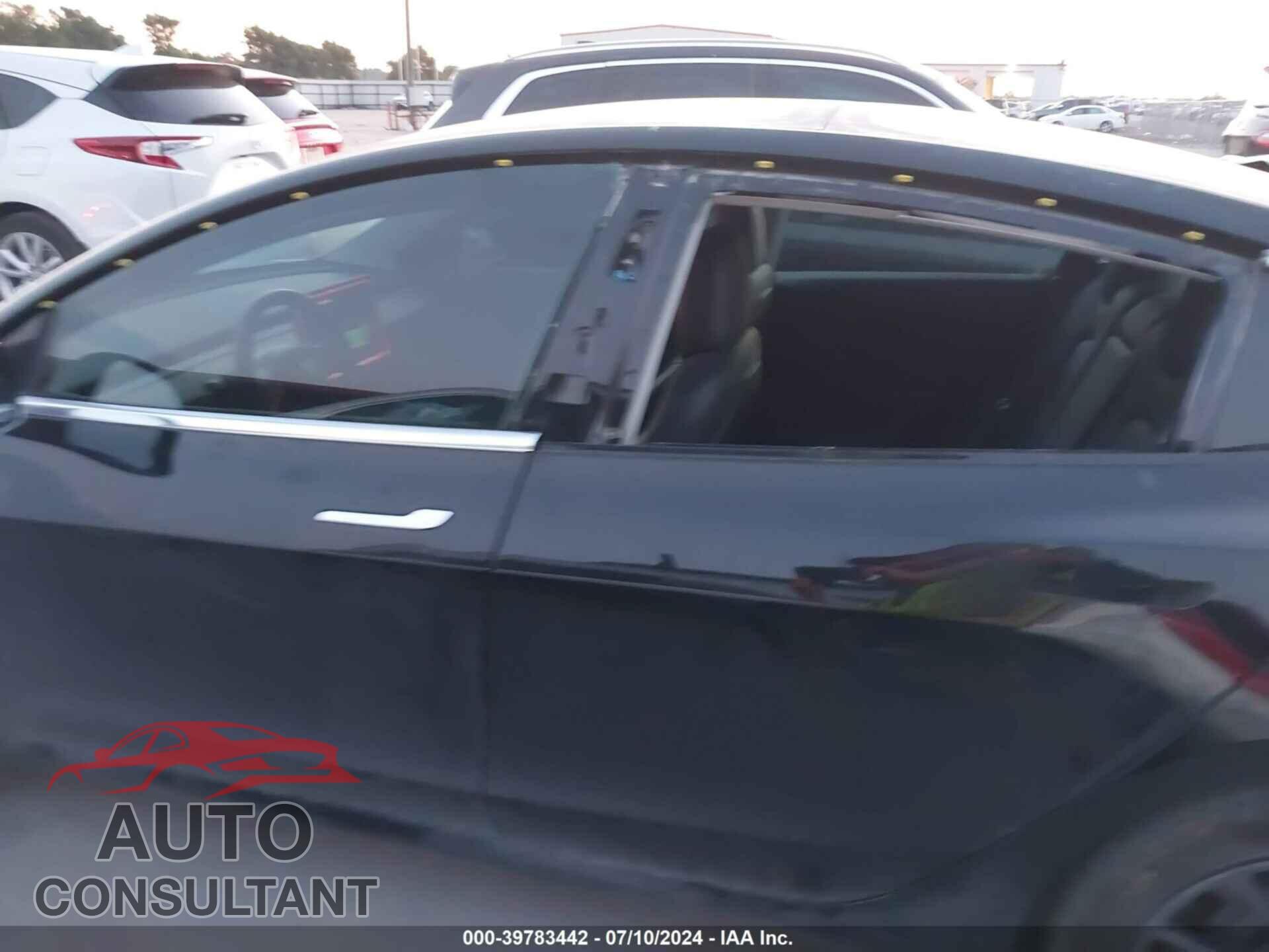 TESLA MODEL 3 2018 - 5YJ3E1EA4JF025539