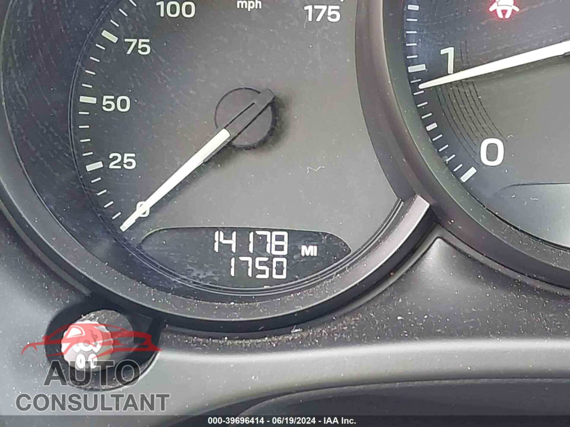 PORSCHE MACAN 2023 - WP1AA2A58PLB17842