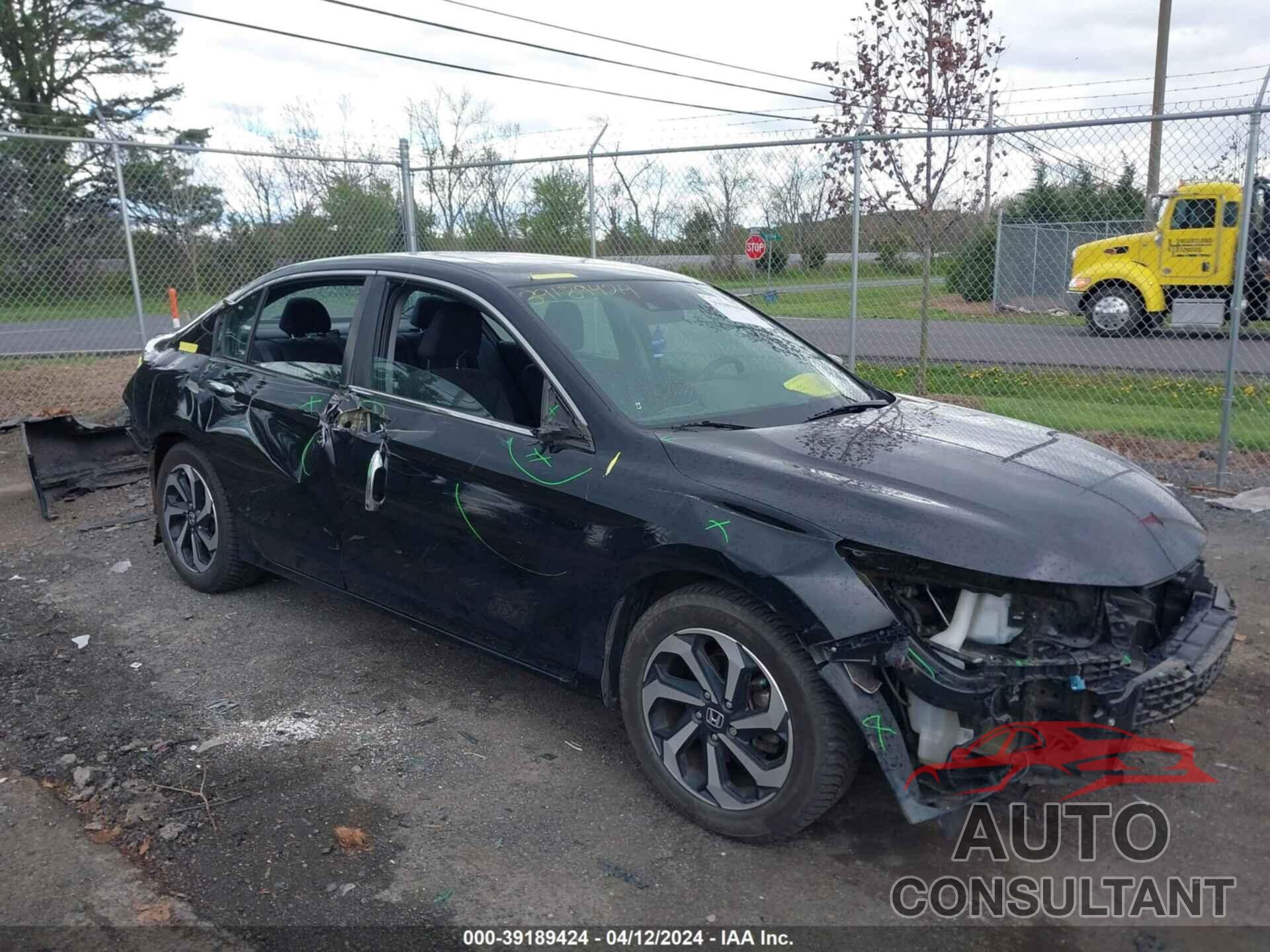 HONDA ACCORD 2017 - 1HGCR2F03HA240611