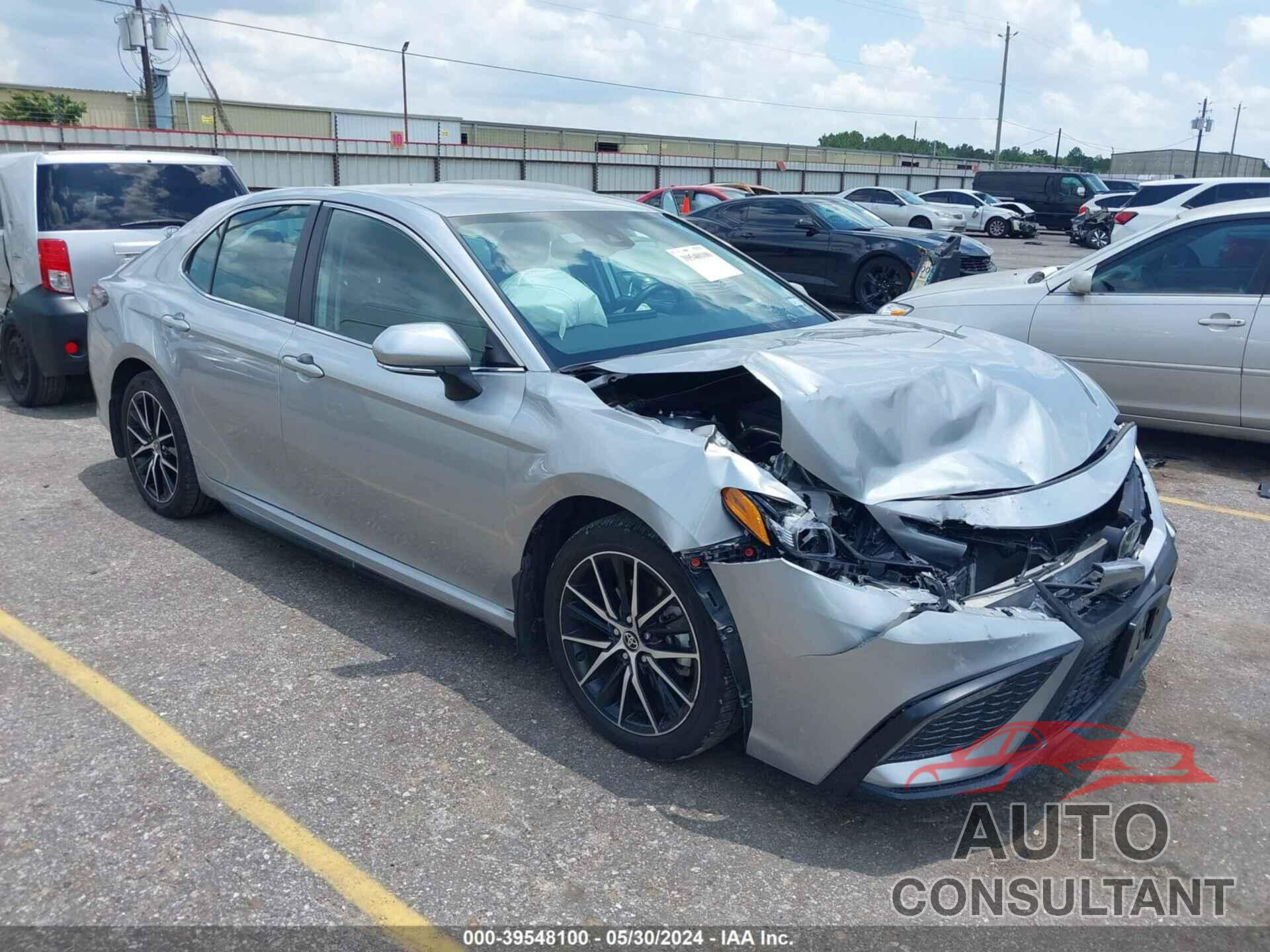 TOYOTA CAMRY 2023 - 4T1T11AKXPU789949