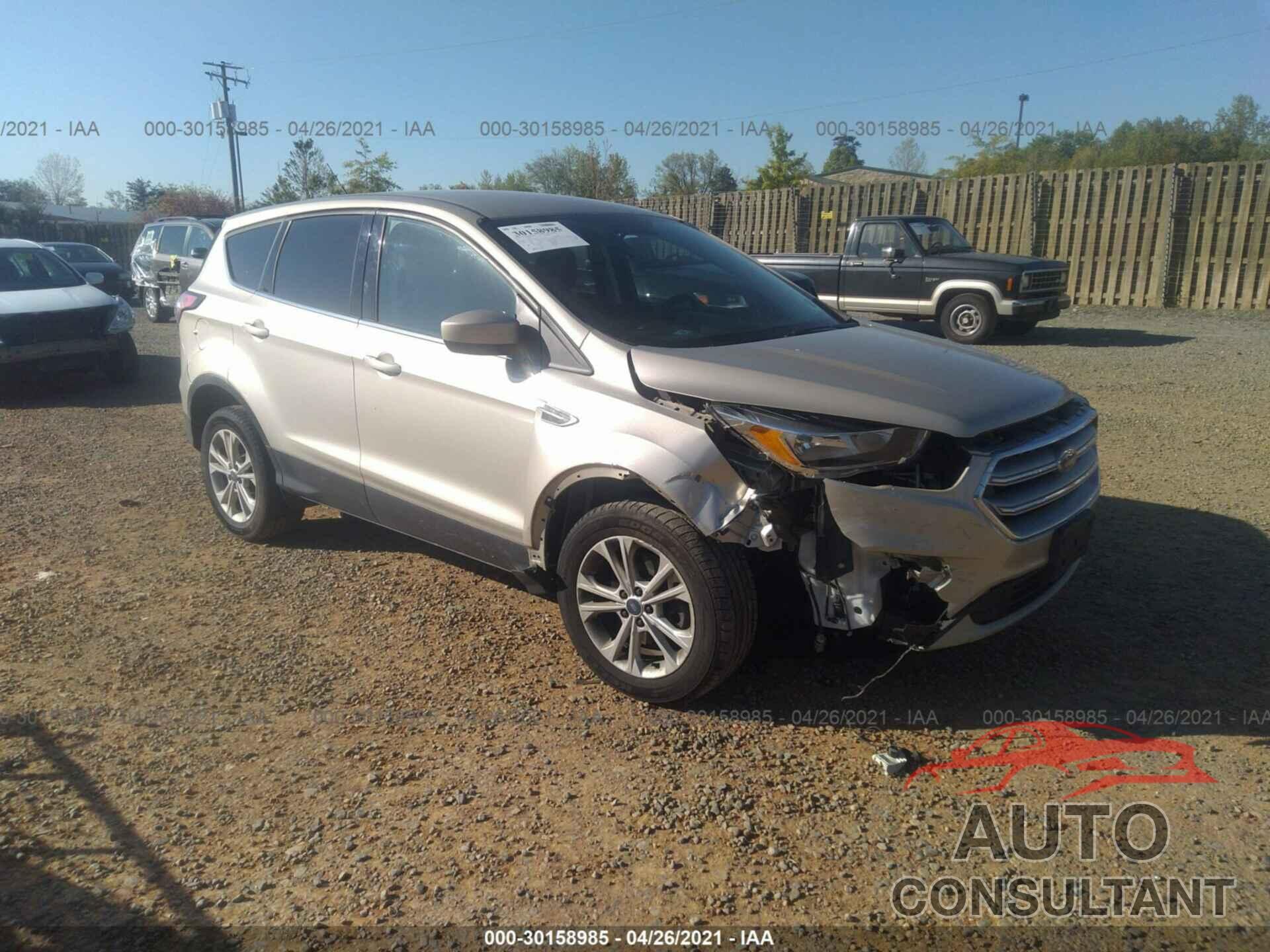 FORD ESCAPE 2017 - 1FMCU9GD6HUC36750