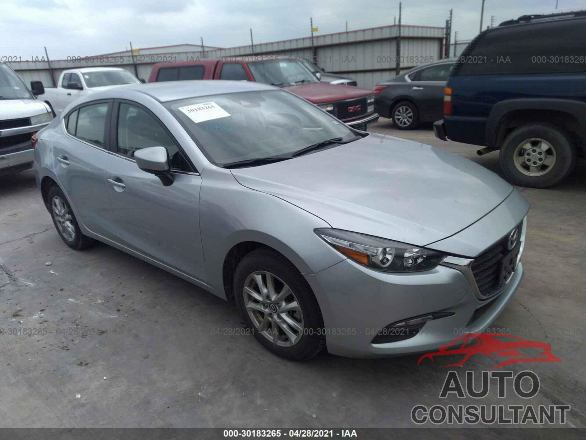 MAZDA MAZDA3 4-DOOR 2018 - 3MZBN1U70JM240667