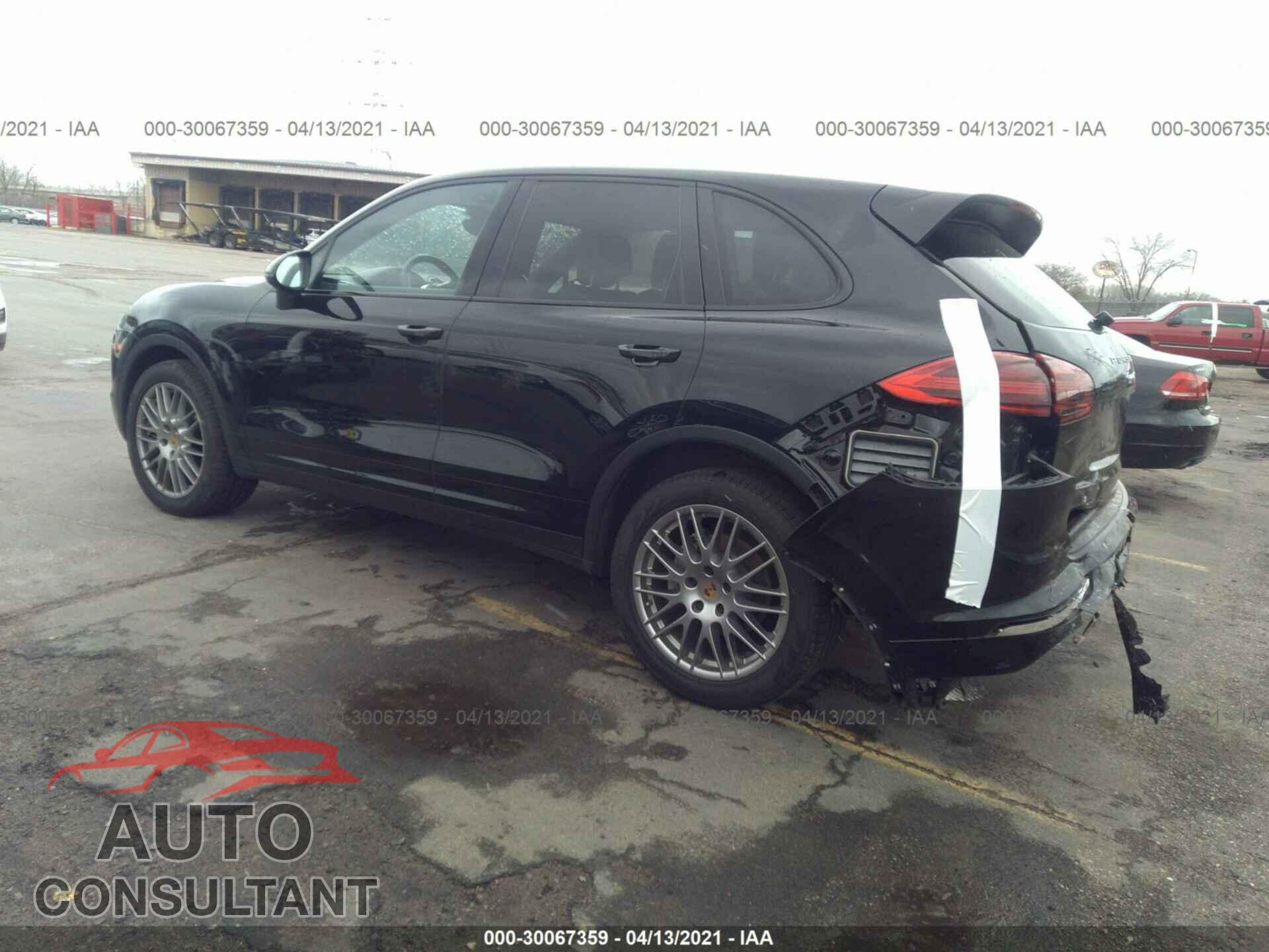 PORSCHE CAYENNE 2017 - WP1AB2A29HLA53587