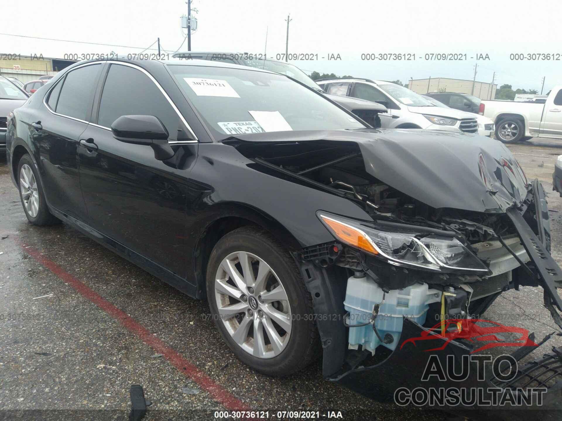 TOYOTA CAMRY 2018 - 4T1B11HK9JU603679