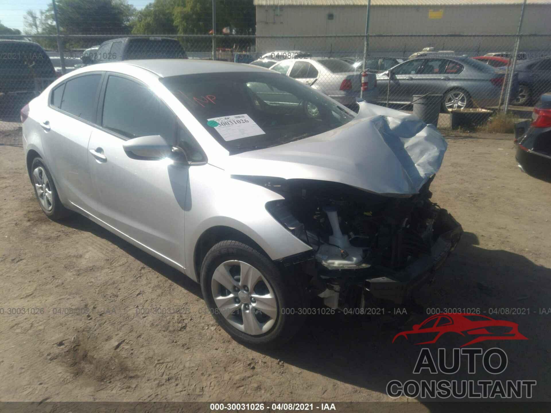 KIA FORTE 2018 - 3KPFK4A74JE268680