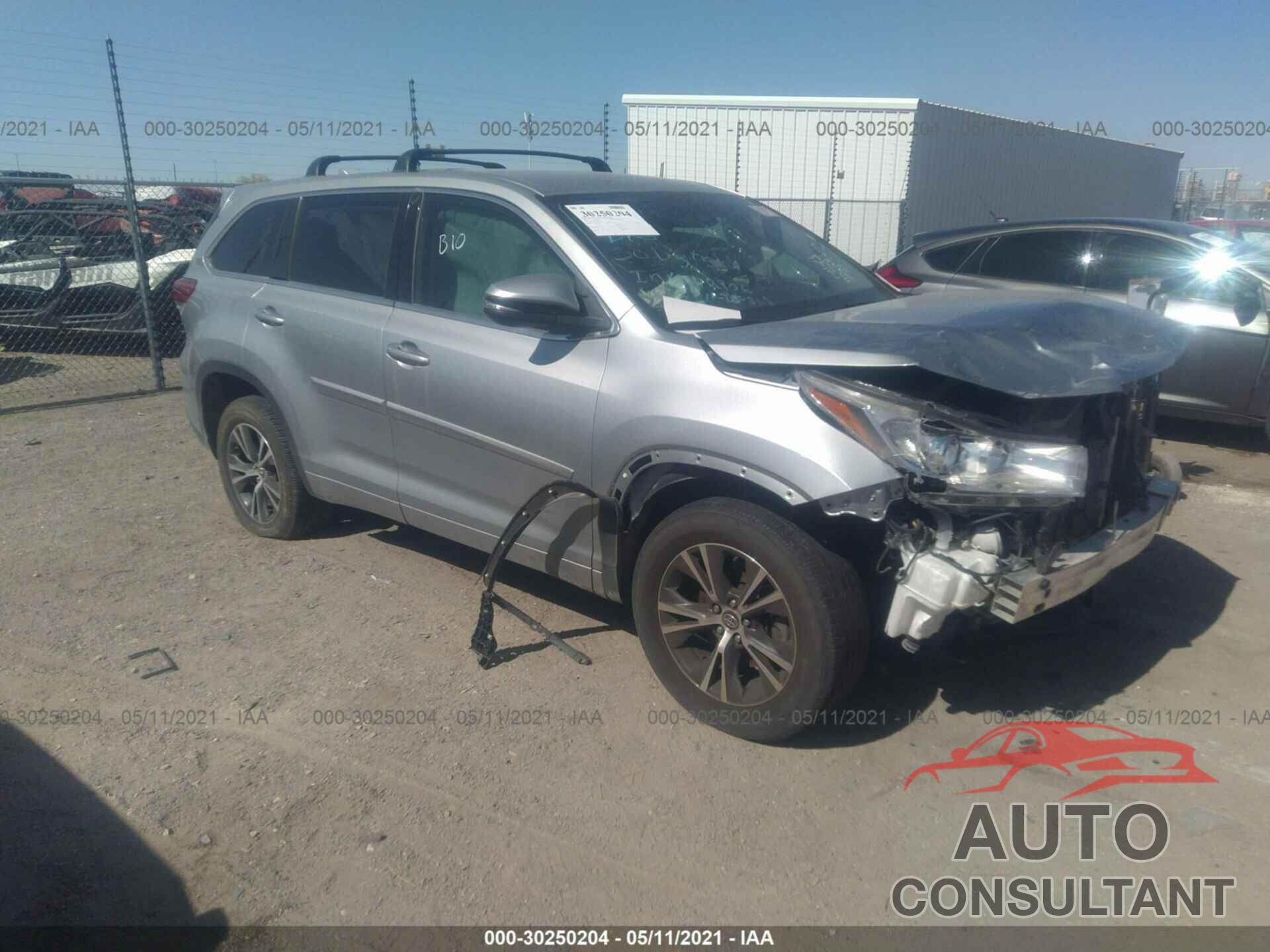 TOYOTA HIGHLANDER 2018 - 5TDZZRFH0JS283013