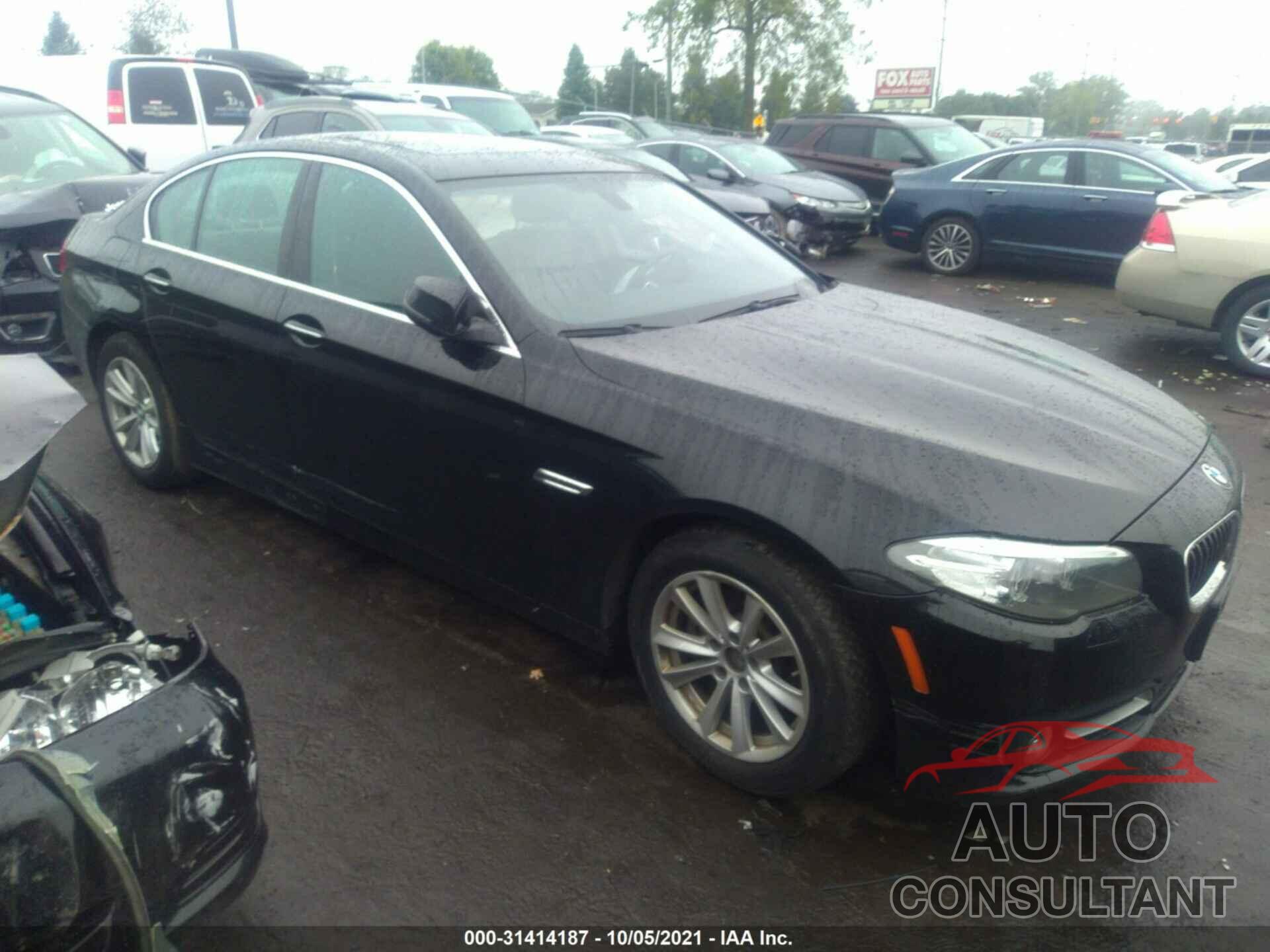 BMW 5 SERIES 2016 - WBA5A7C5XGG147878