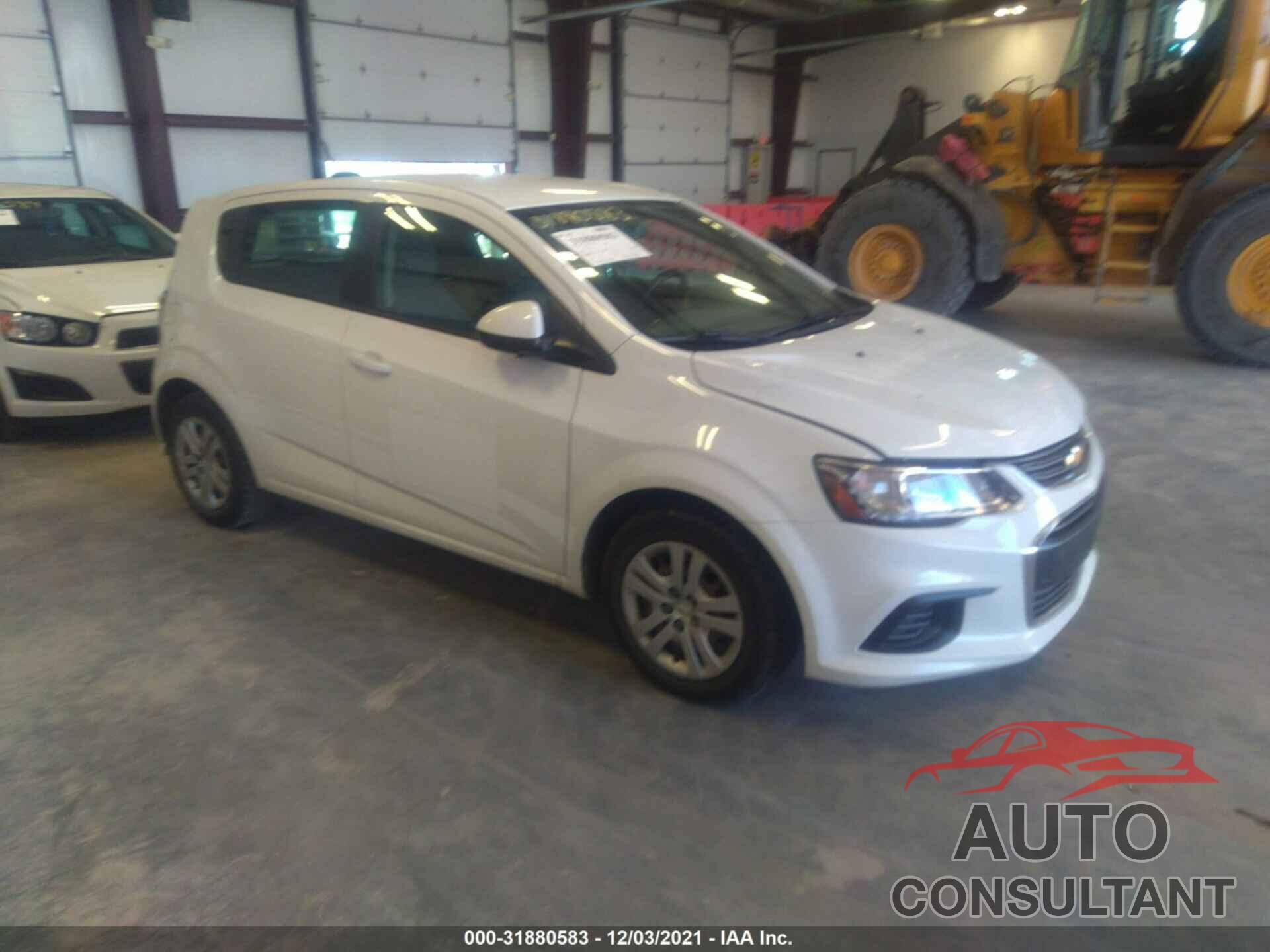 CHEVROLET SONIC 2017 - 1G1JG6SH2H4147990