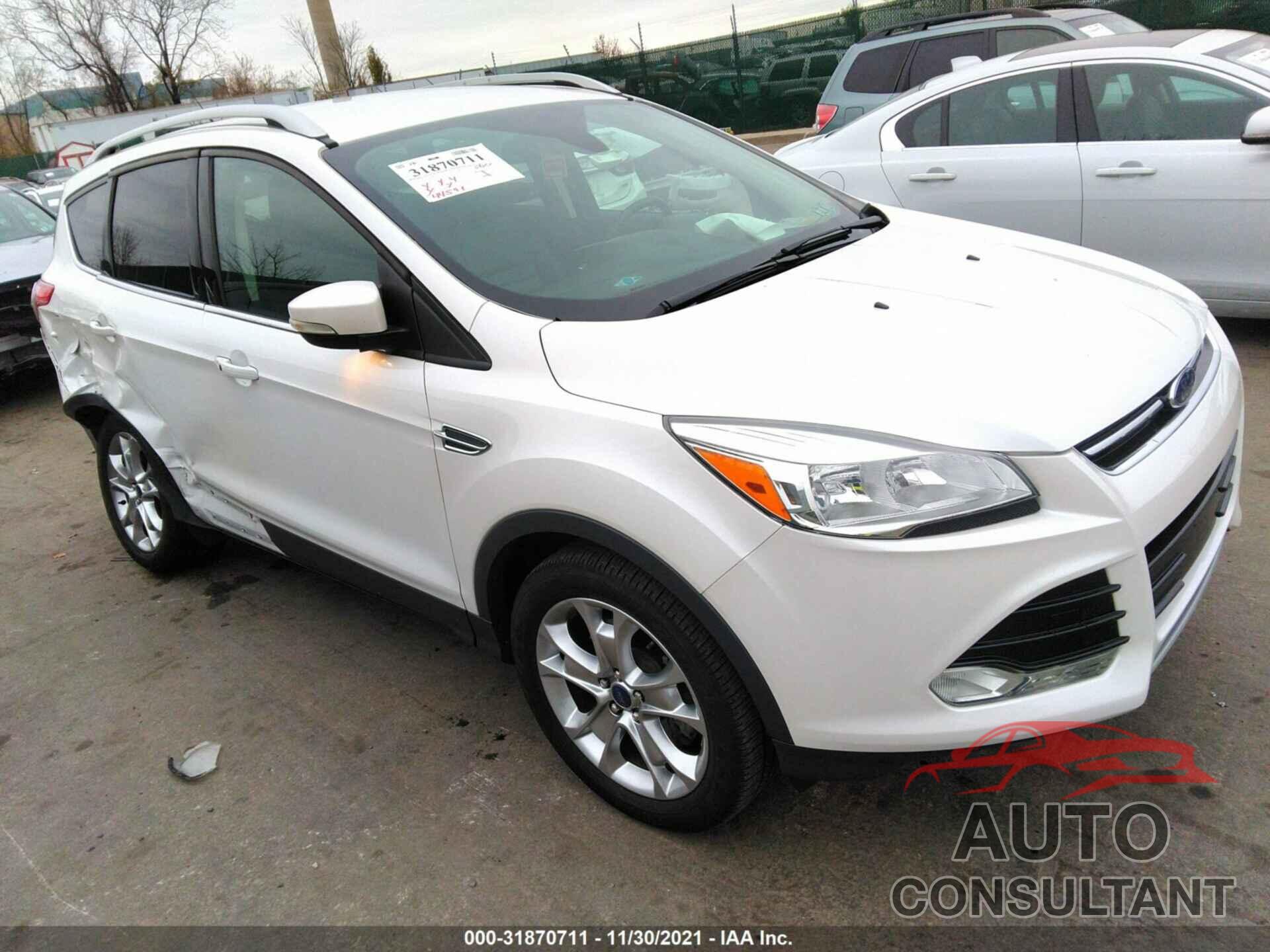 FORD ESCAPE 2016 - 1FMCU9J97GUC37831