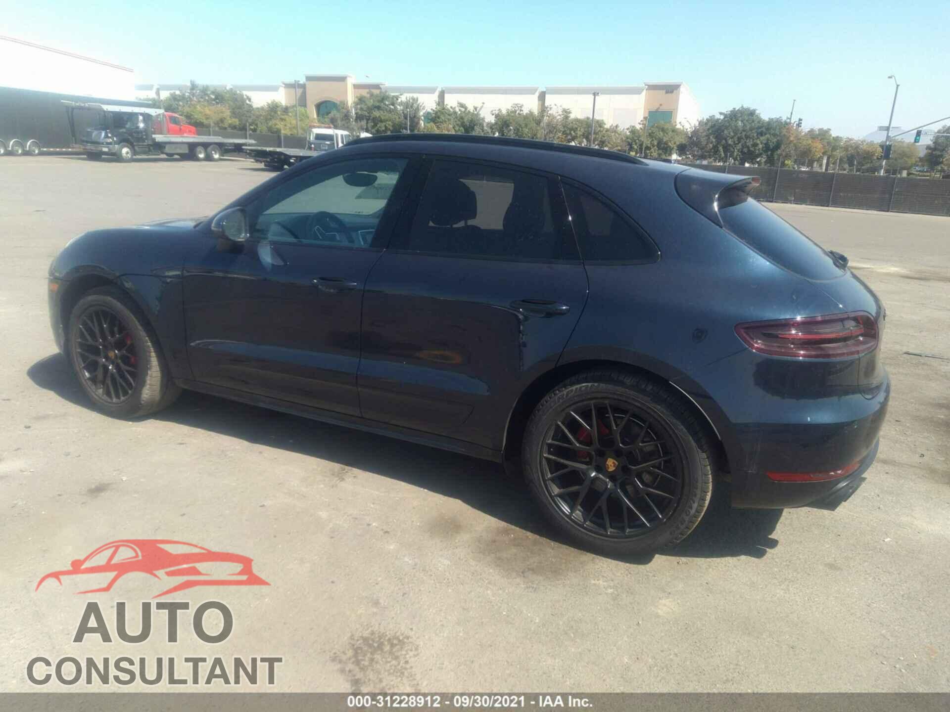 PORSCHE MACAN 2018 - WP1AG2A52JLB63611
