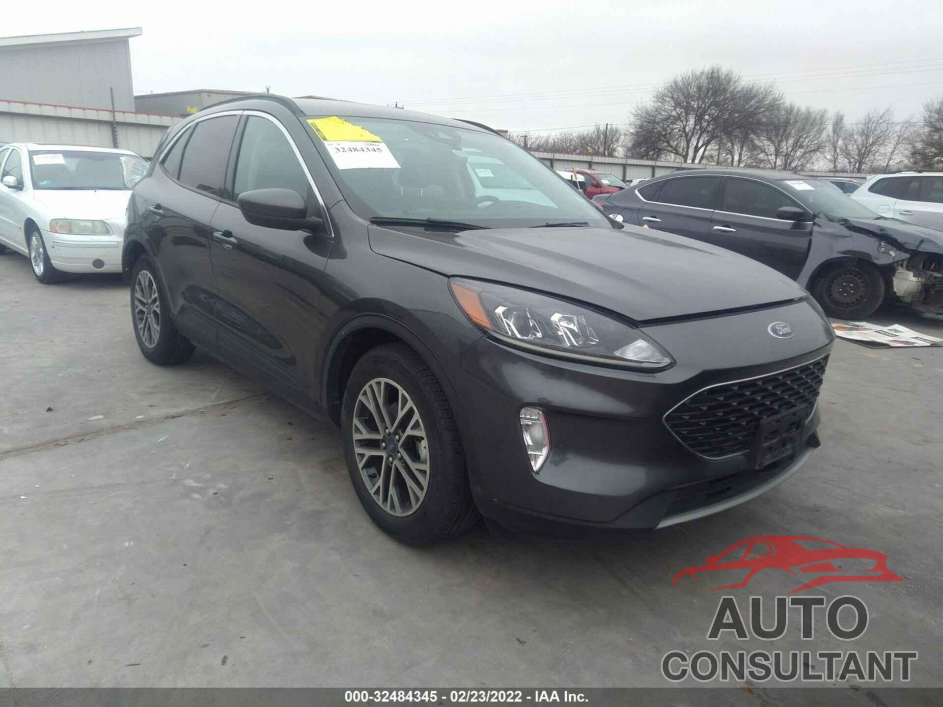 FORD ESCAPE 2020 - 1FMCU0H61LUA63546