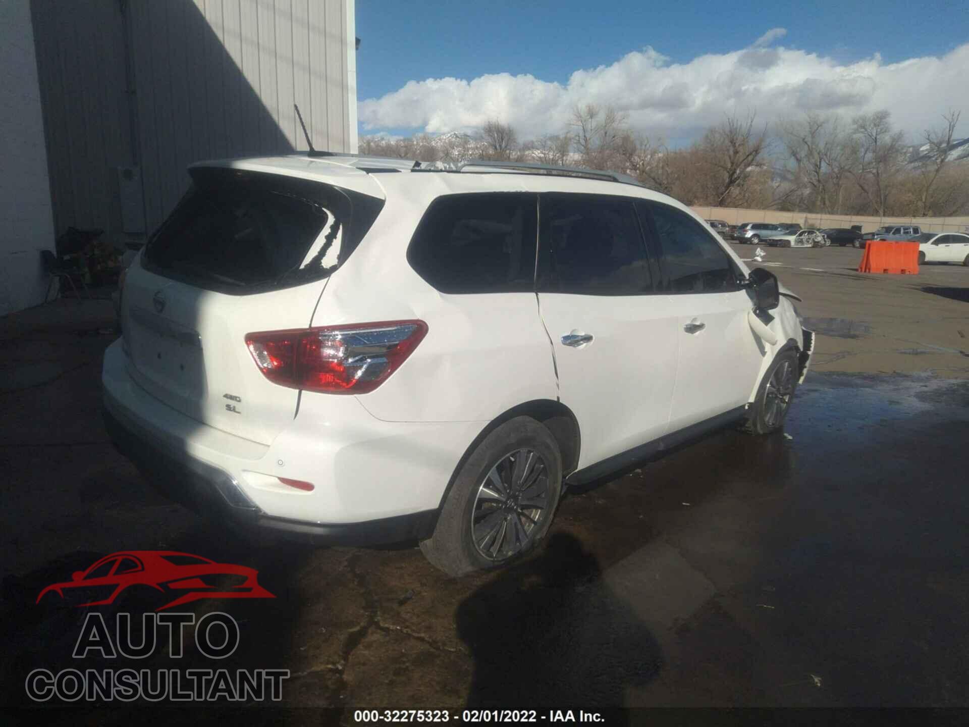 NISSAN PATHFINDER 2017 - 5N1DR2MM2HC649840