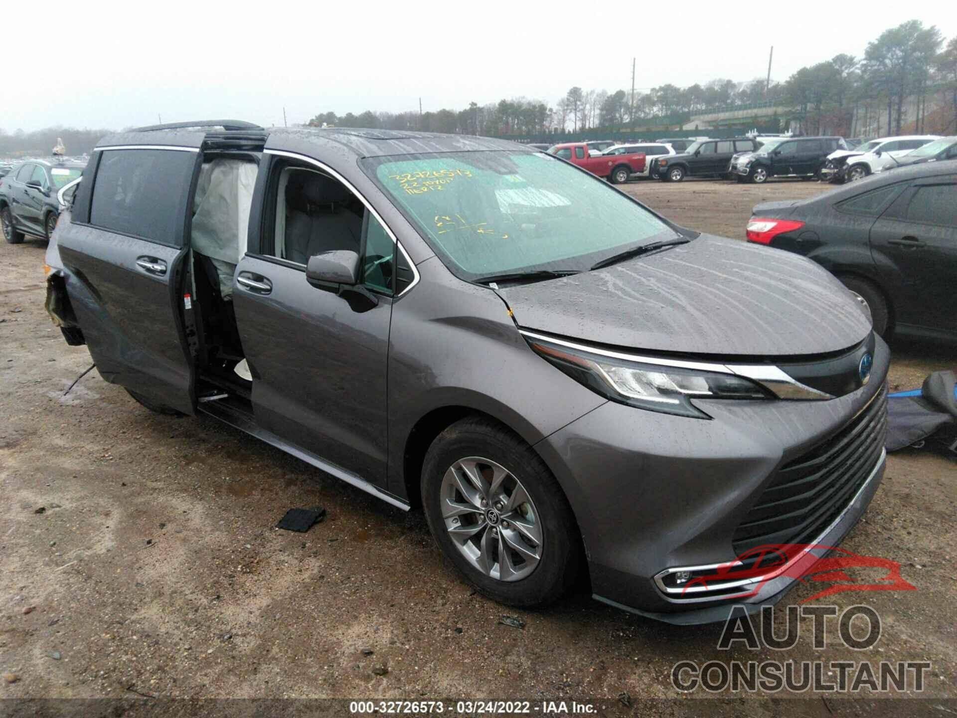 TOYOTA SIENNA 2022 - 5TDYRKEC2NS085872